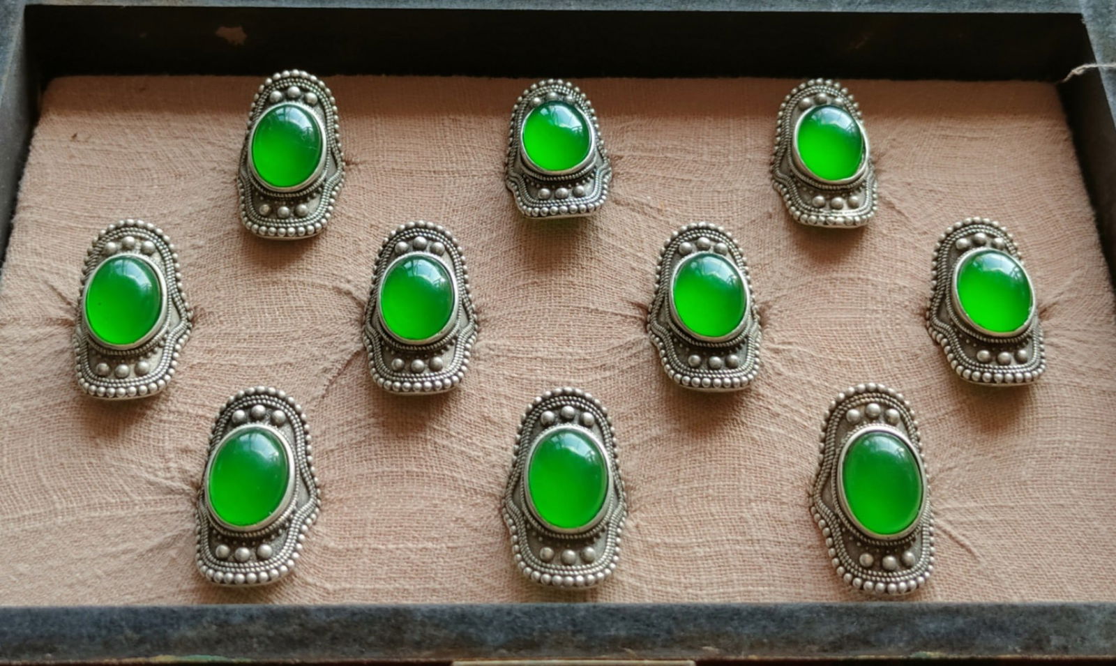 Top-grade icy imperial green jadeite ring in a nanmu wood and gold-painted box (1 of 9)