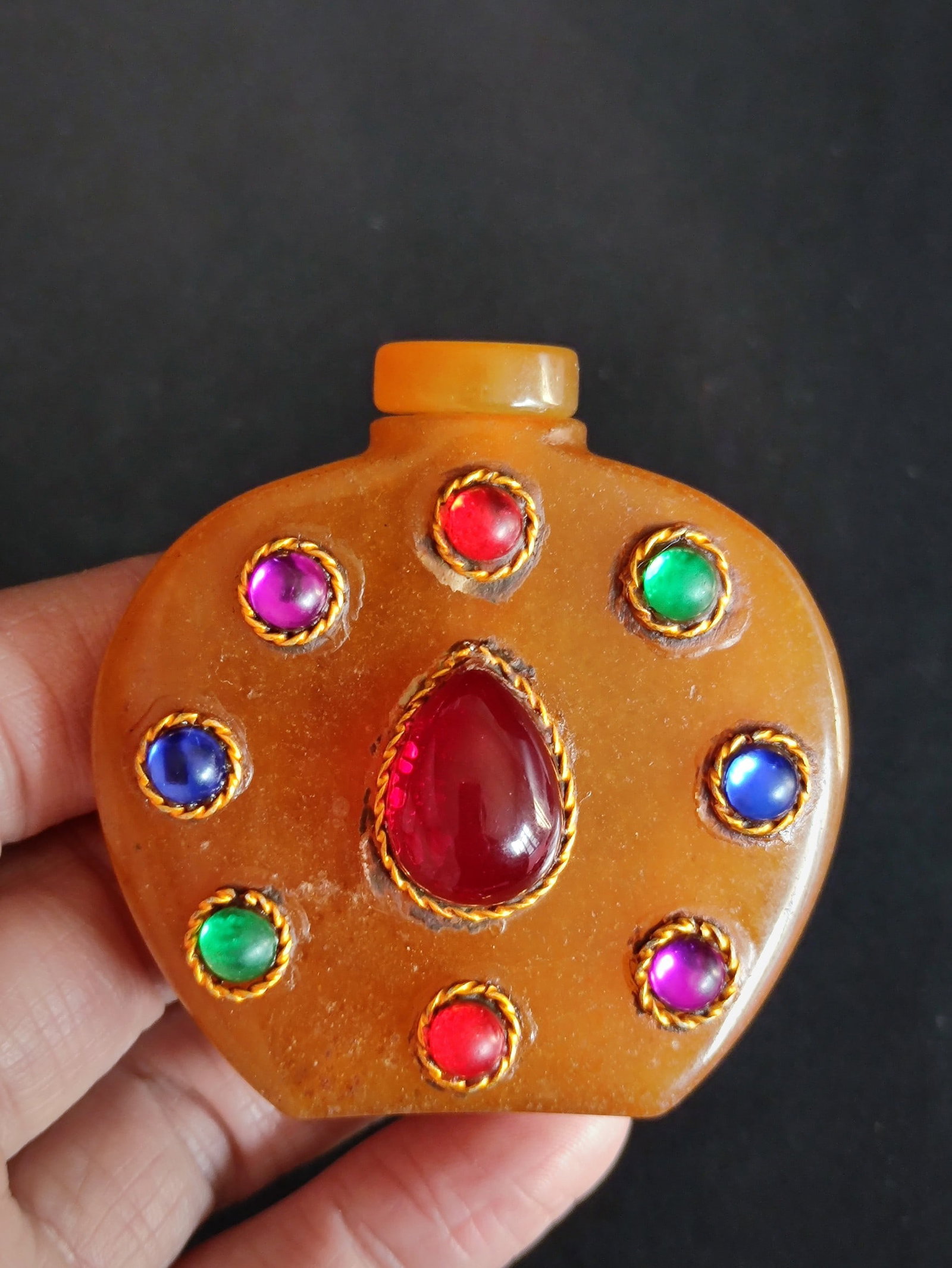 Gold wire inlaid gemstone and yellow jade snuff bottle handle (1 of 8)