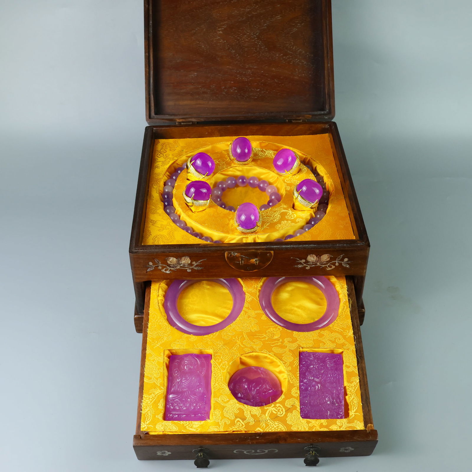 Perfectly crafted high-grade ice crystal carving set (1 of 9)