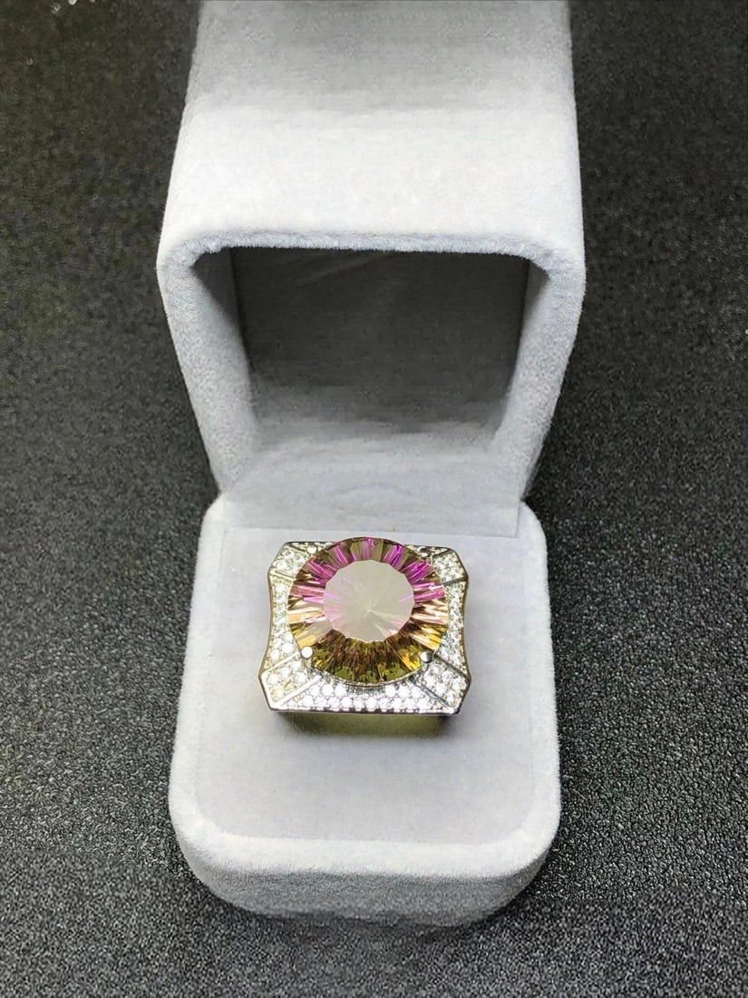 A fine yellow iridescent colored diamond ring (1 of 9)