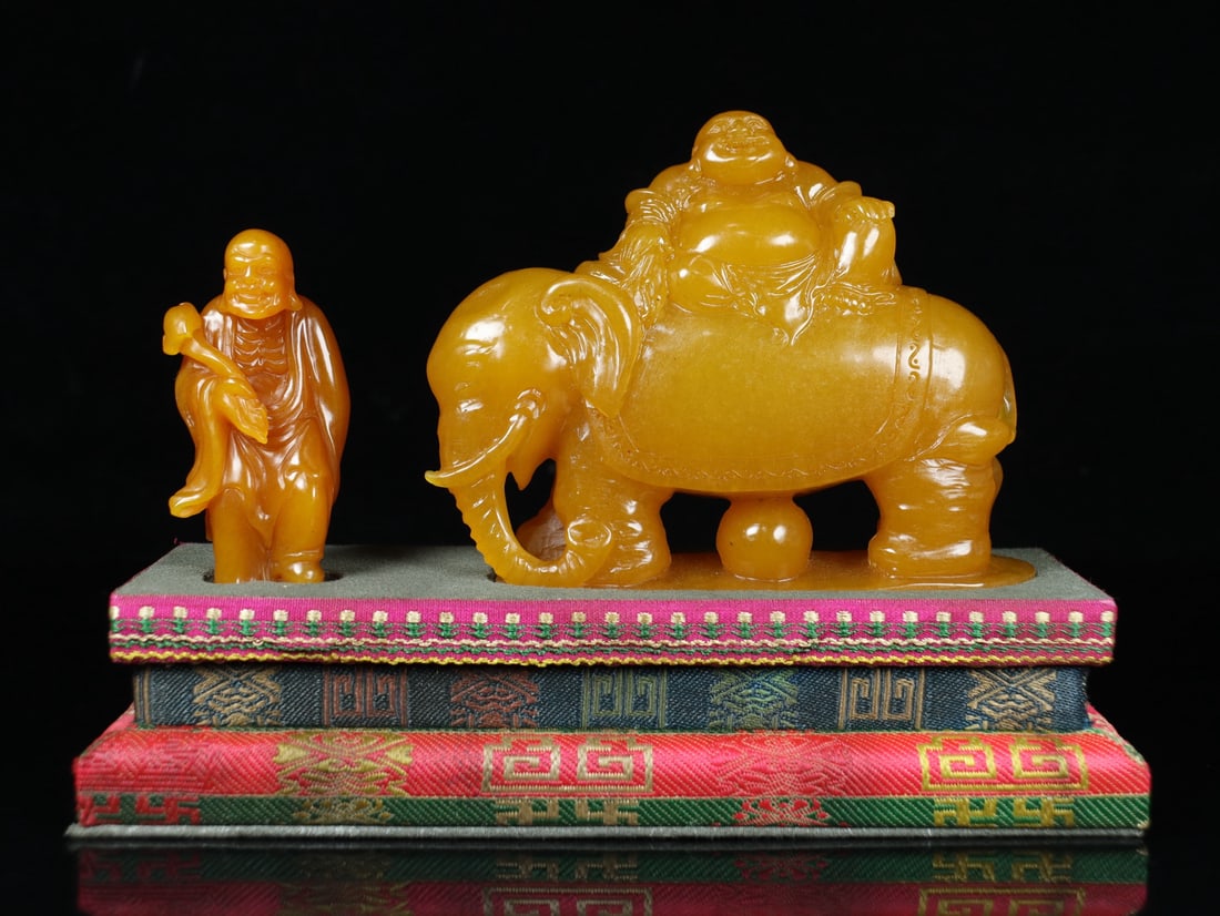 Tianhuang stone carved figure ornament (1 of 9)