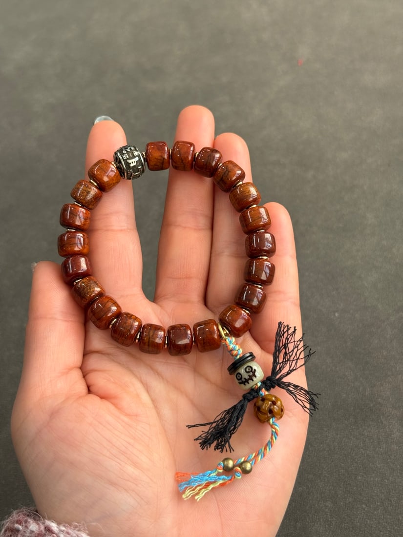 Tibetan barrel bead bracelet (1 of 1)