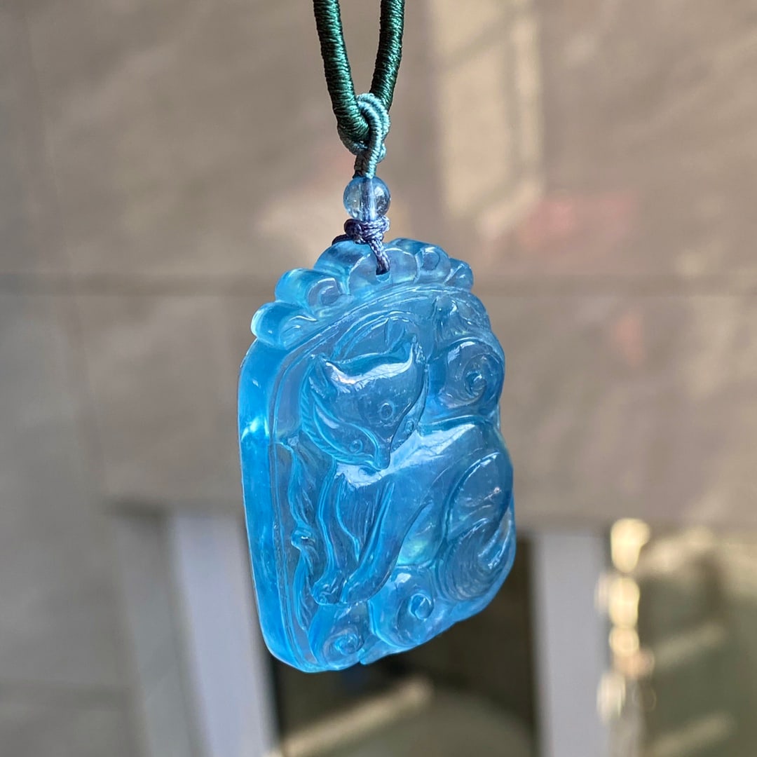 Natural aquamarine carved nine-tailed fox pendant (1 of 9)