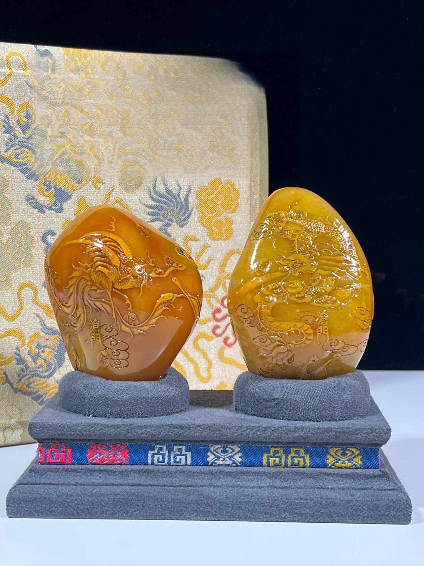 Tianhuang stone dragon and phoenix seal (1 of 9)