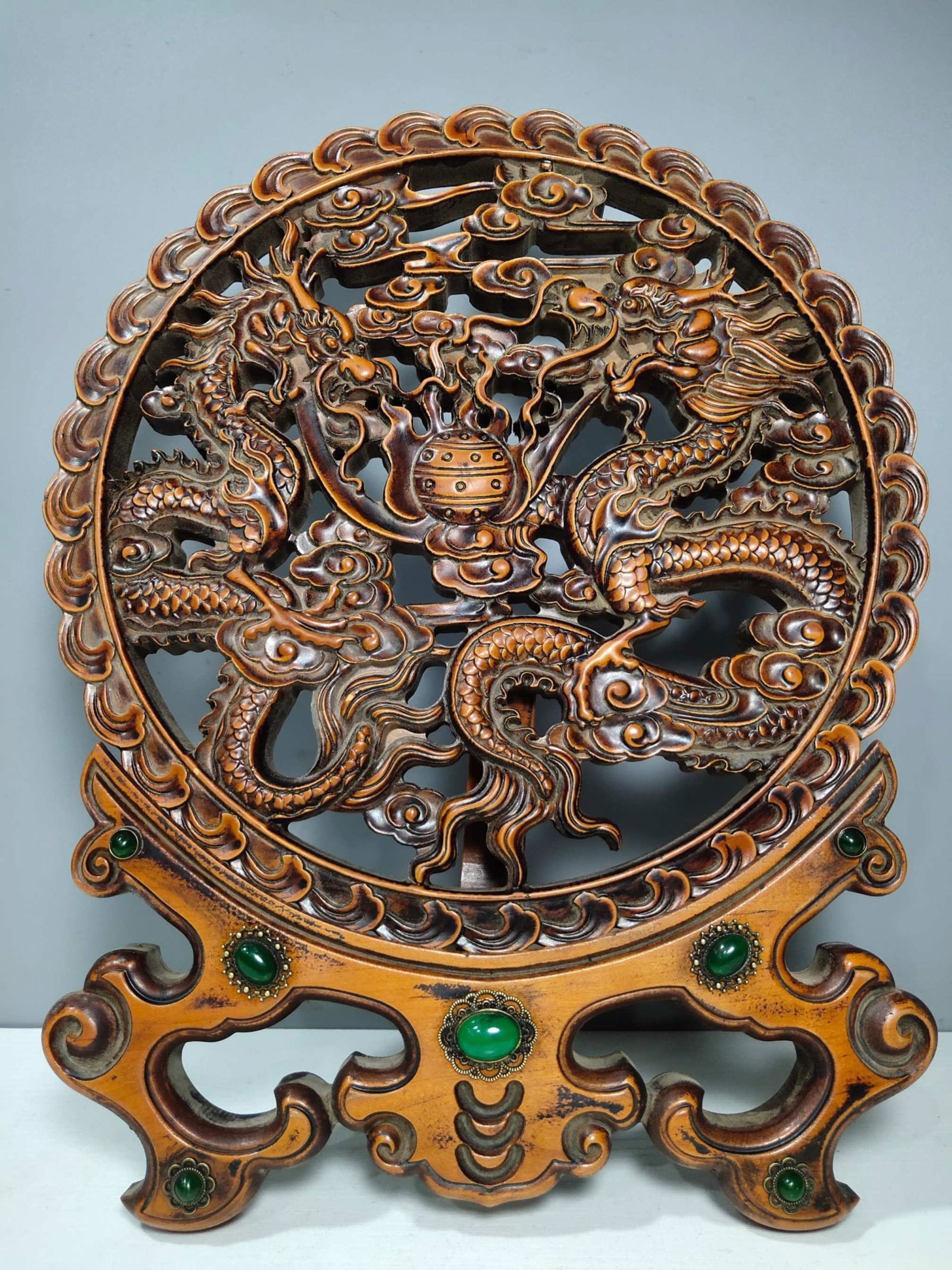 An old boxwood screen ornament inlaid with gemstones, hand-carved with openwork technique, depicting (1 of 9)