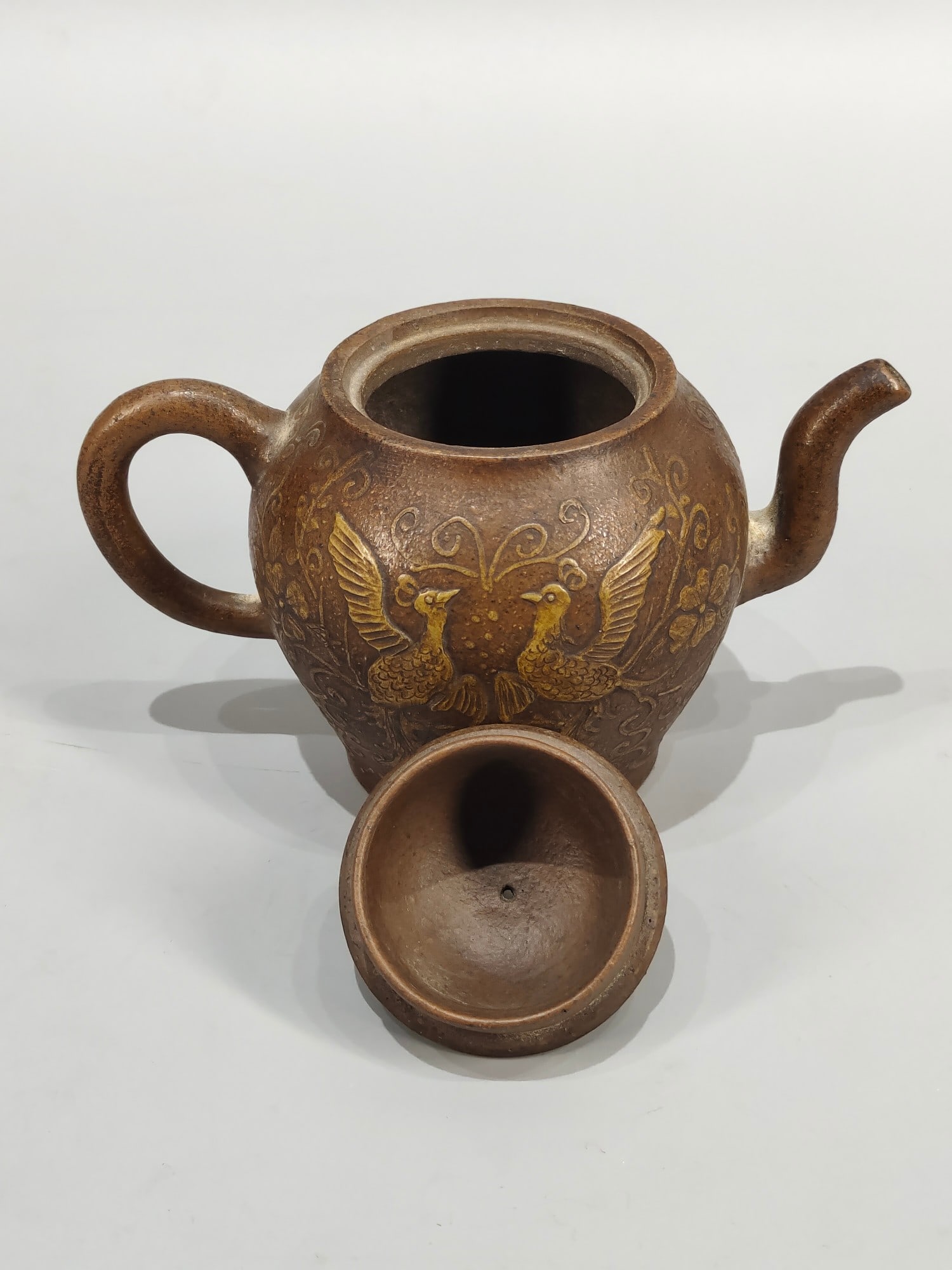 A rare, old-fashioned Zisha teapot, wood-fired with the inscription "Made by Shanggutang" on the (1 of 7)