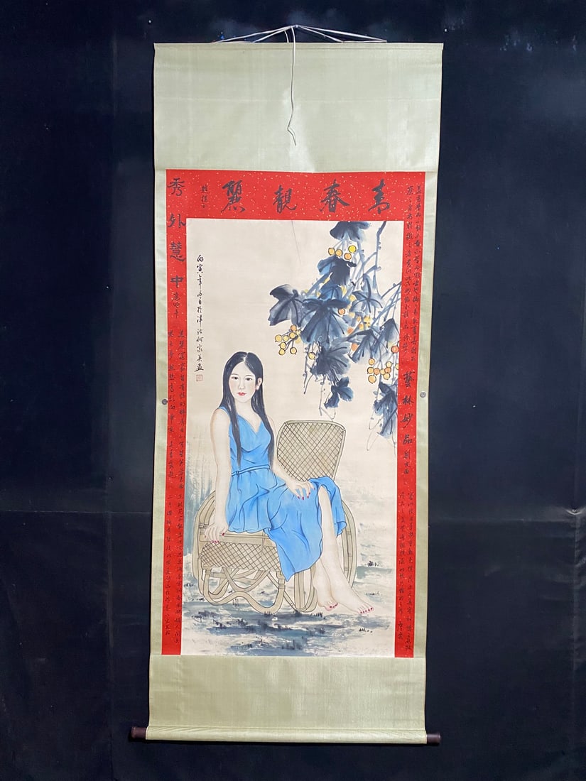 He Jiaying's figure paintings (1 of 9)