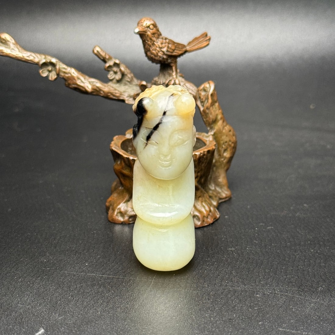 Hetian jade nobleman pendant (1 of 9)