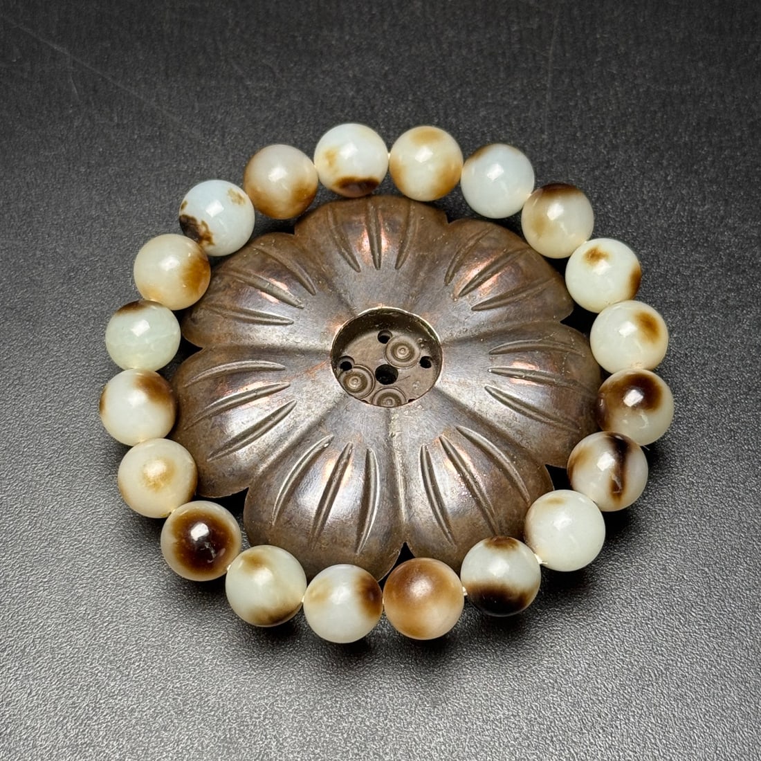 Hotan jade bracelet (1 of 9)