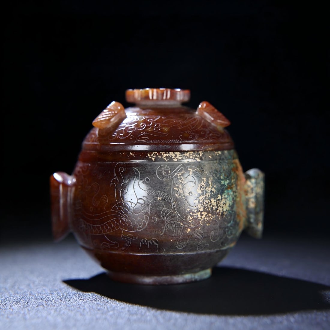 Exquisite antique collection, a small Hetian jade jar with full infiltration of cicada and (1 of 8)