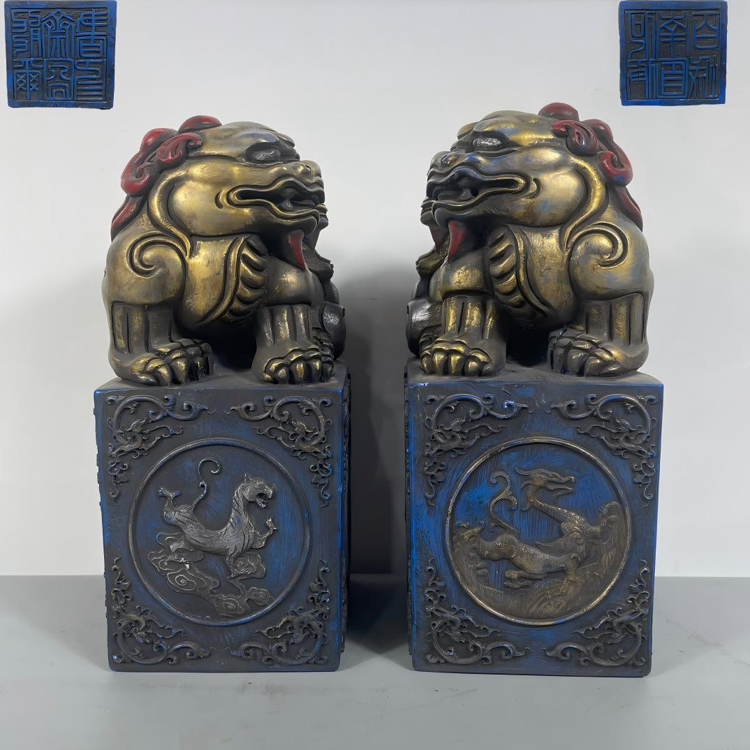 Treasured Hetian jade carvings of four mythical beasts, mother and child seals (1 of 9)