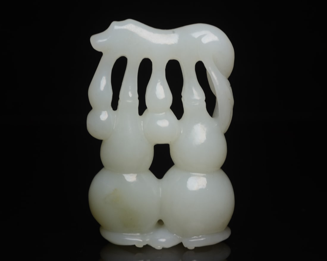 Hetian jade gourd (1 of 9)