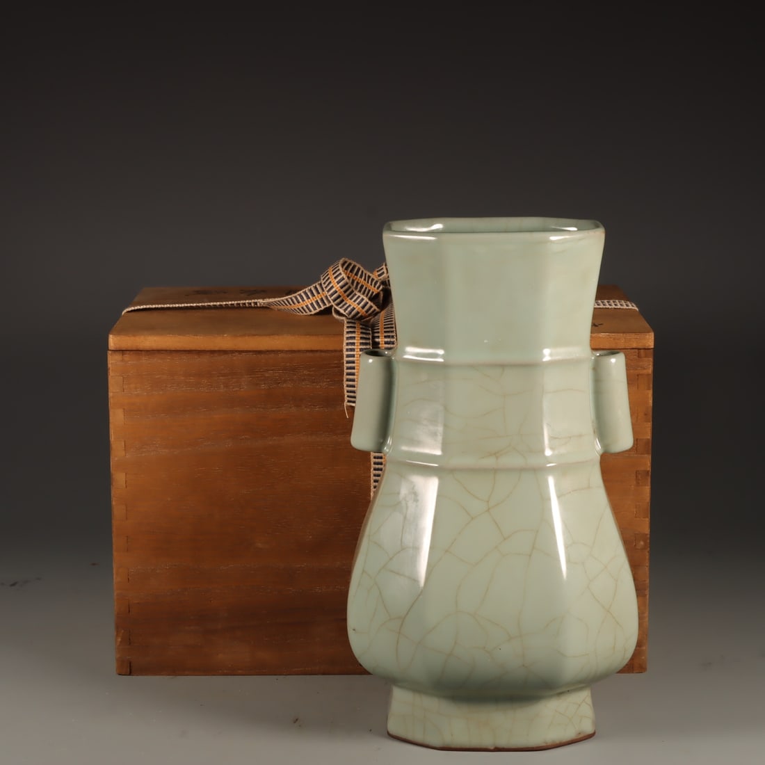 Formerly in the collection of a Song Dynasty official kiln celadon vase with tubular handles (1 of 9)