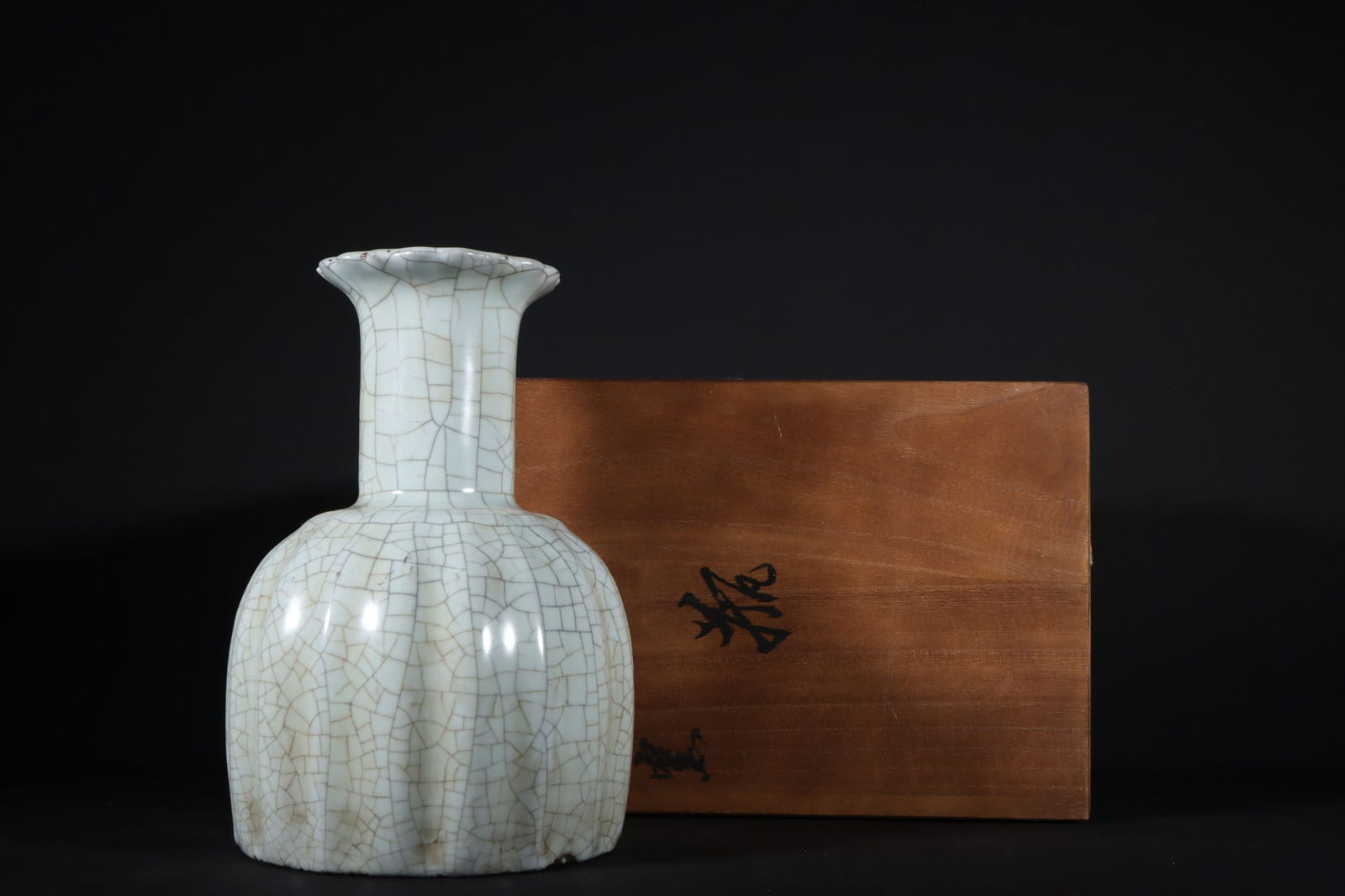Formerly in the collection of a Song Dynasty official kiln moon-white glazed multifaceted vase (1 of 9)