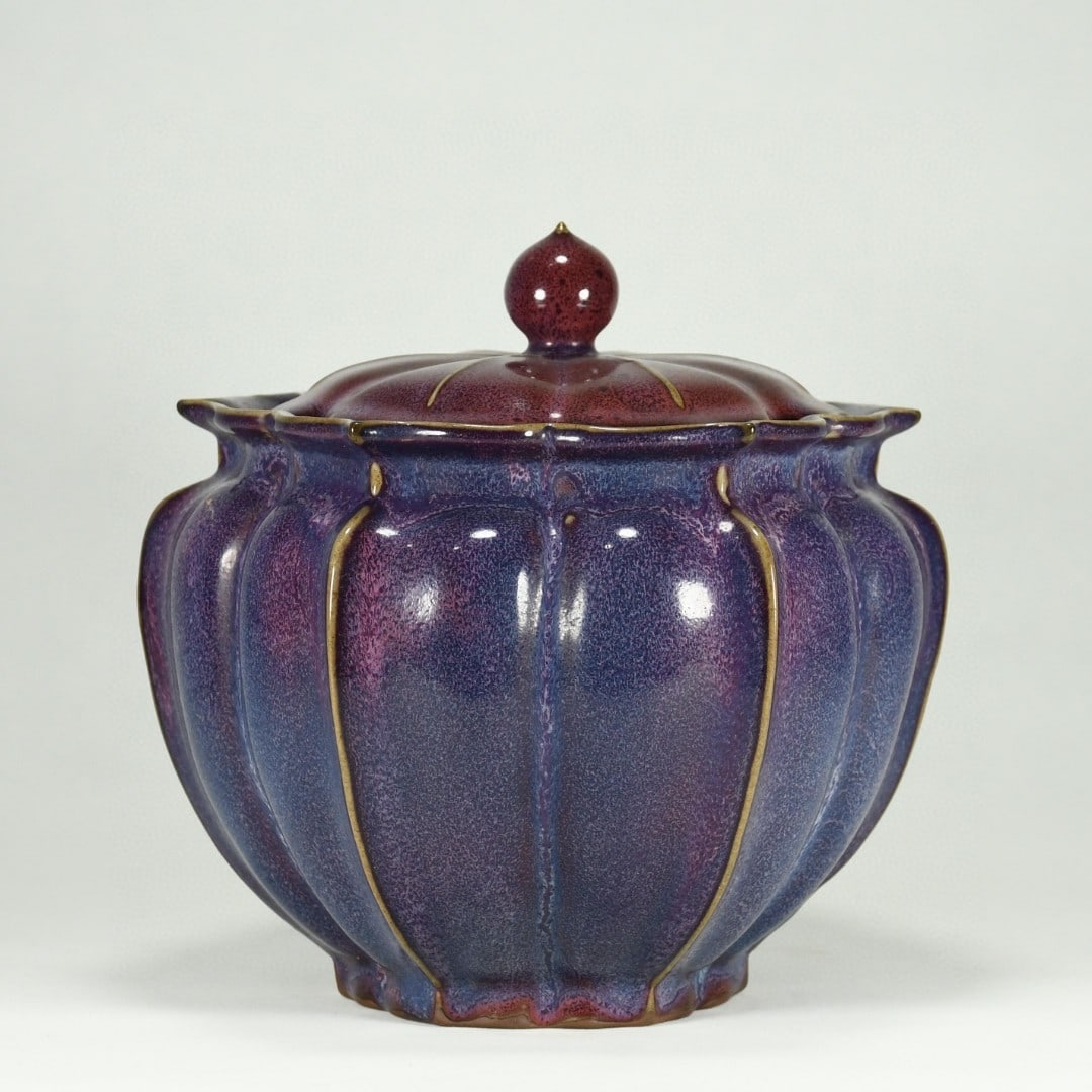 Kangxi Jun red glaze petal-shaped jar (1 of 9)