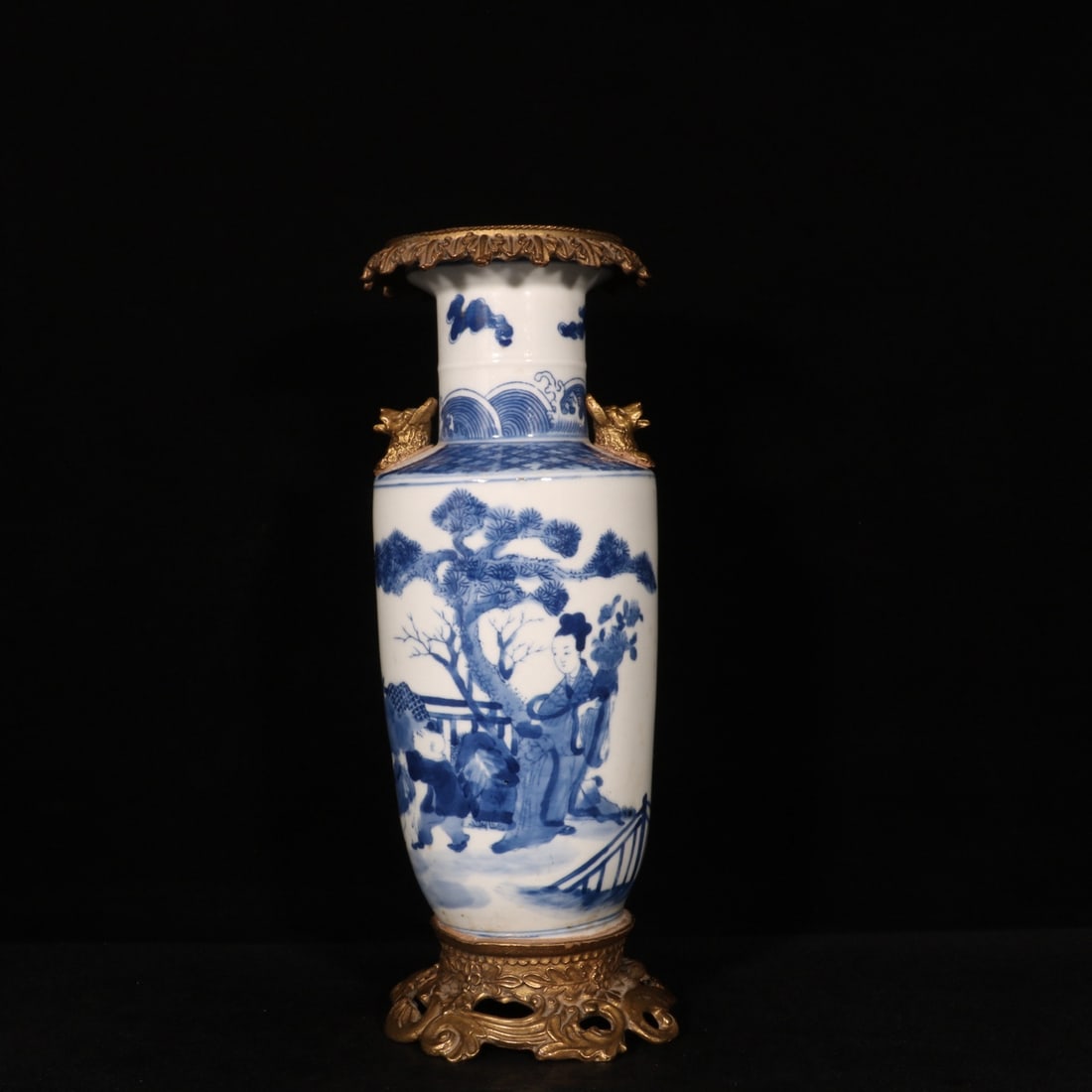 The porcelain-bronze gilt bronze vase depicting the Three Mothers Teaching Their Son measures 30.5: The porcelain-bronze gilt bronze vase depicting the Three Mothers Teaching Their Son measures 30.5 cm in height and 12 cm in diameter. Provenance:Private collection from a professor in Harvard Univers