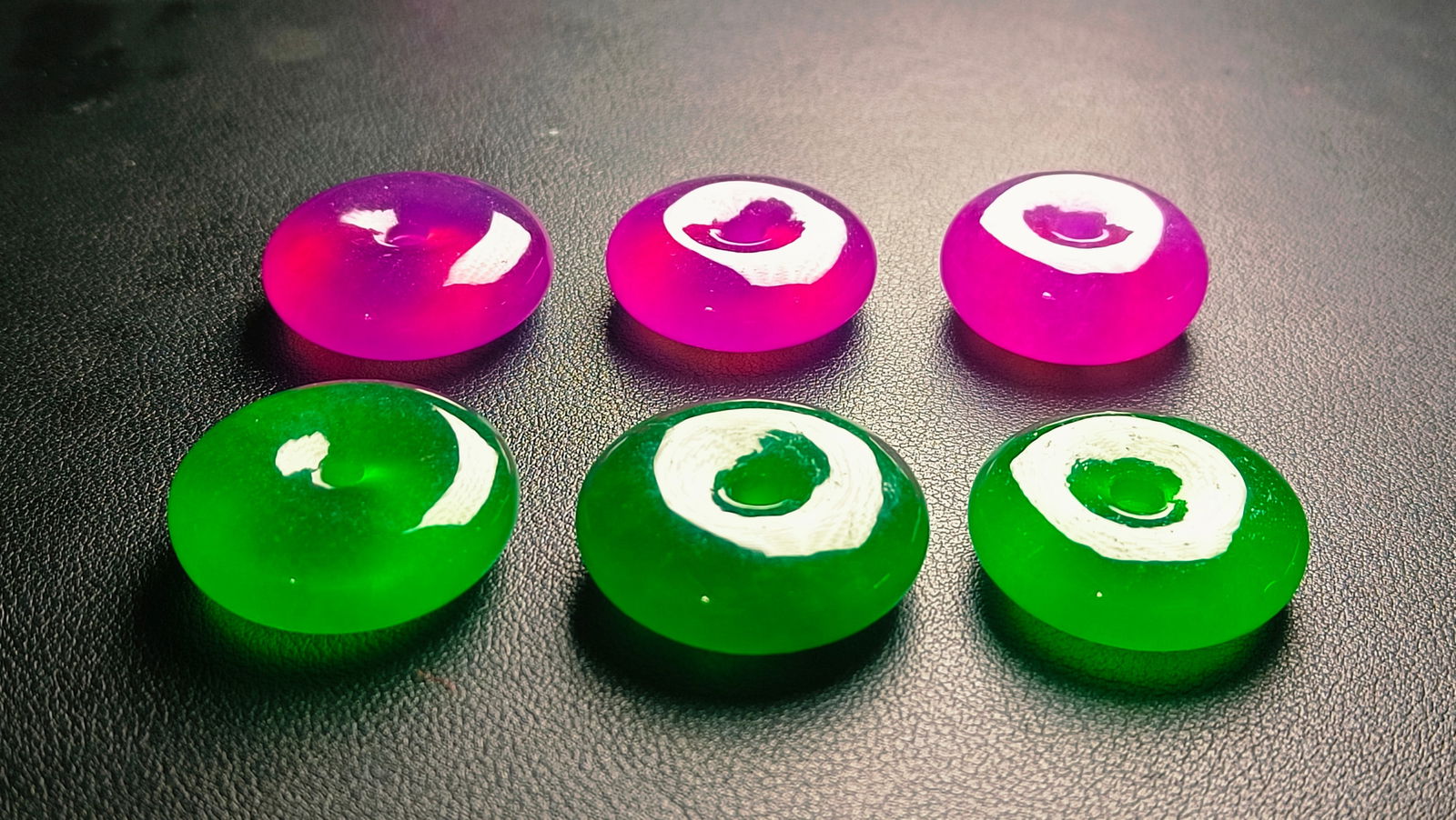 Dragon Stone High Ice Jadeite Safety Buckle: Dragon Stone High Ice Jadeite Safety Buckle Provenance:From a private collection in San Diego, California, USA. Our dedicated team expertly handles both domestic and global shipping arrangements.We al