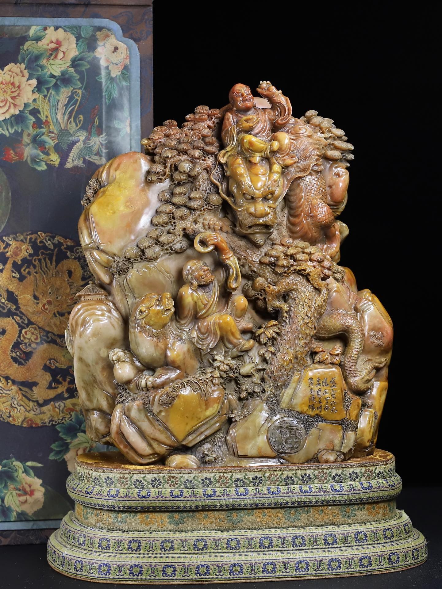 Rare hand-carved Shoushan stone Luohan figurine from an old collection (1 of 15)