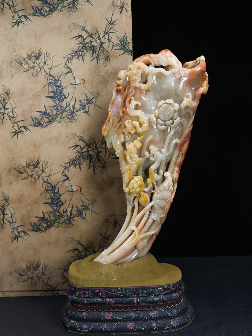 Antique Collection Treasure: Hand-carved Shoushan Stone Dragon and Lotus Cup Ornament in Cloth Box (1 of 15)