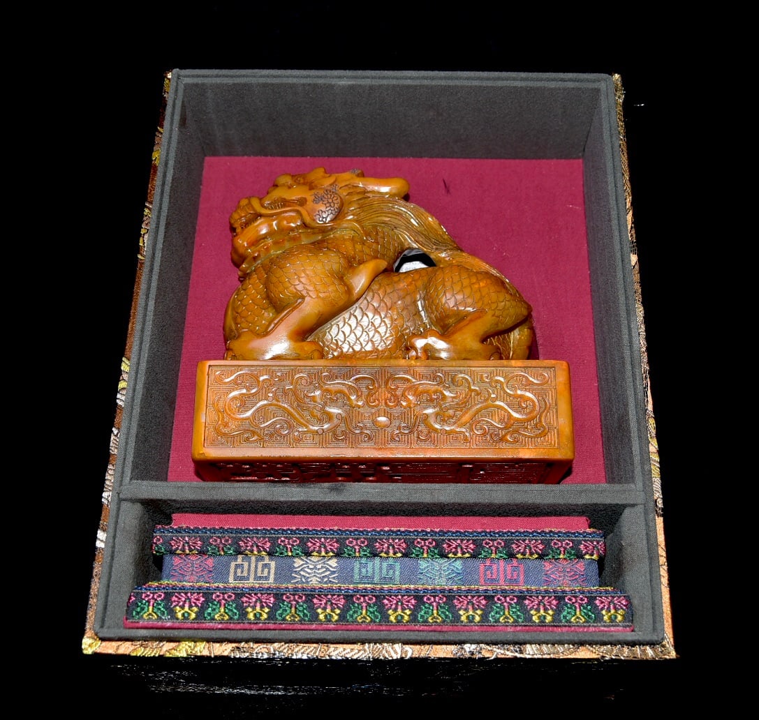 Rare Shoushan stone and Tianhuang stone seals from my old collection (1 of 9)