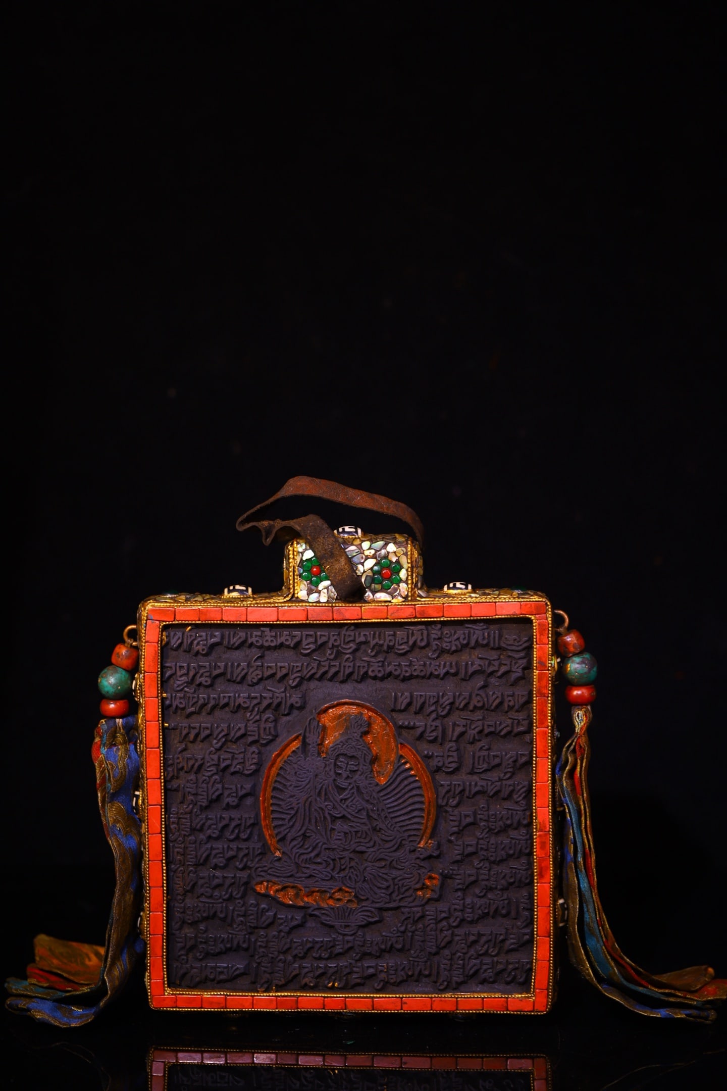 Hand-carved and inlaid gemstone dzi bead sutra board made from old bodhi root.: Hand-carved from old Bodhi root, inlaid with gemstones, this dzi bead plate is 21 cm high, 19 cm wide, and weighs approximately 780 g. Provenance:Private collection, Southern California. Our dedicated