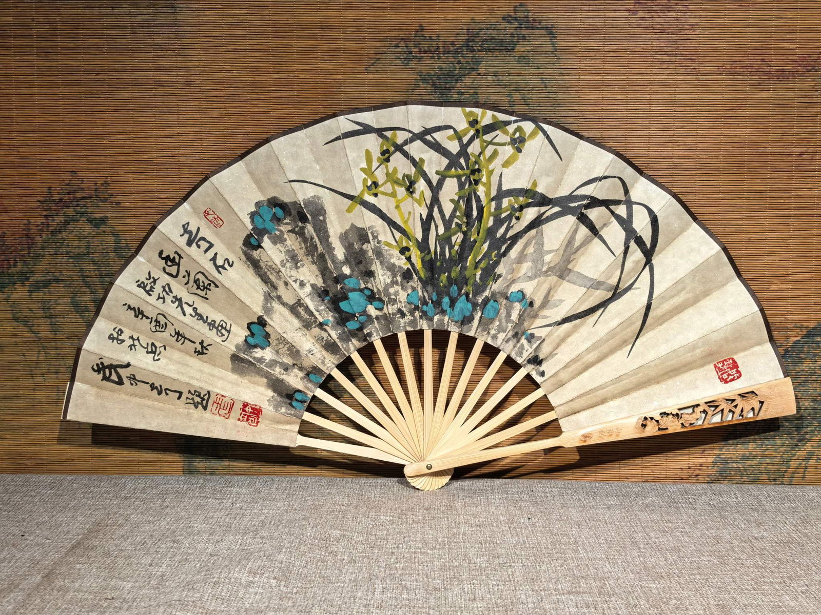 Wu Zhongqi's hand-painted folding fan (1 of 11)