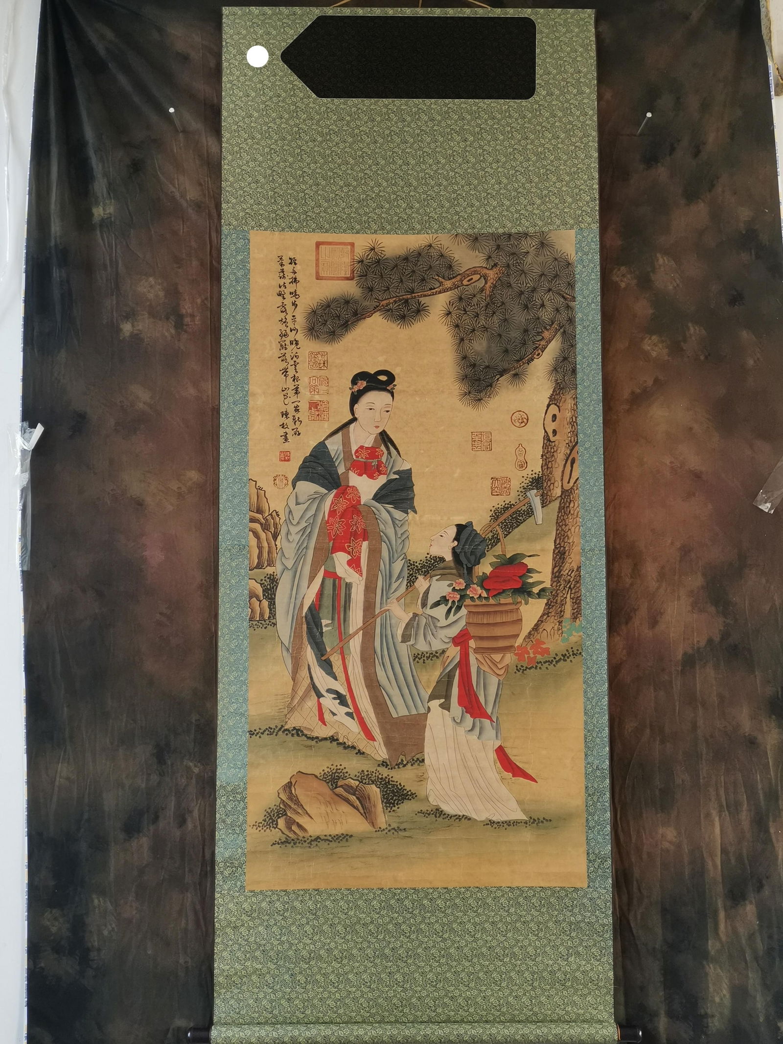 Chen Mei, hanging scroll of figures on paper (1 of 8)