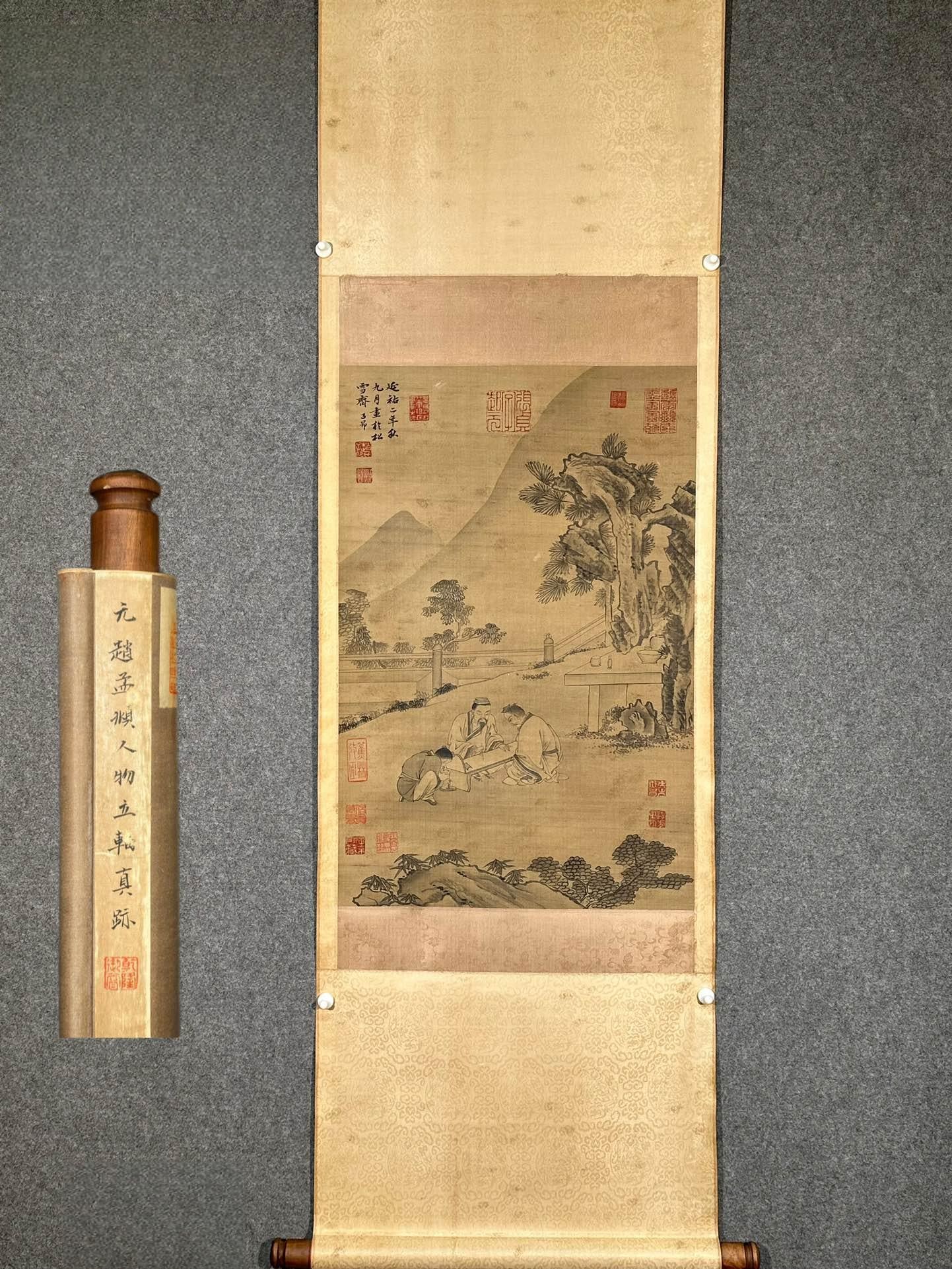 Fine silk hanging scroll of figures by Zhao Mengfu (1 of 9)