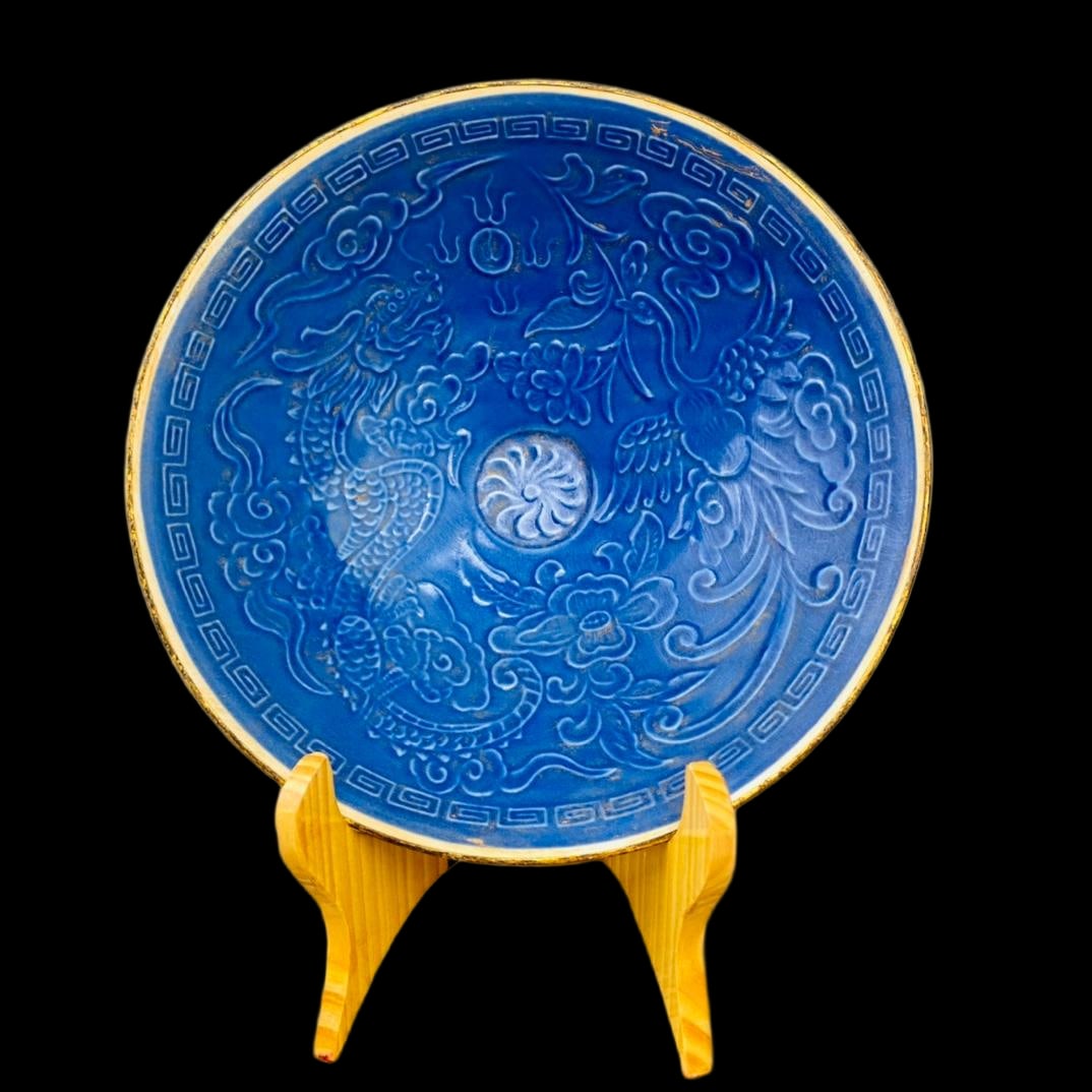 Ding ware blue glaze carved floral pattern embroidered gold-rimmed bowl (1 of 7)