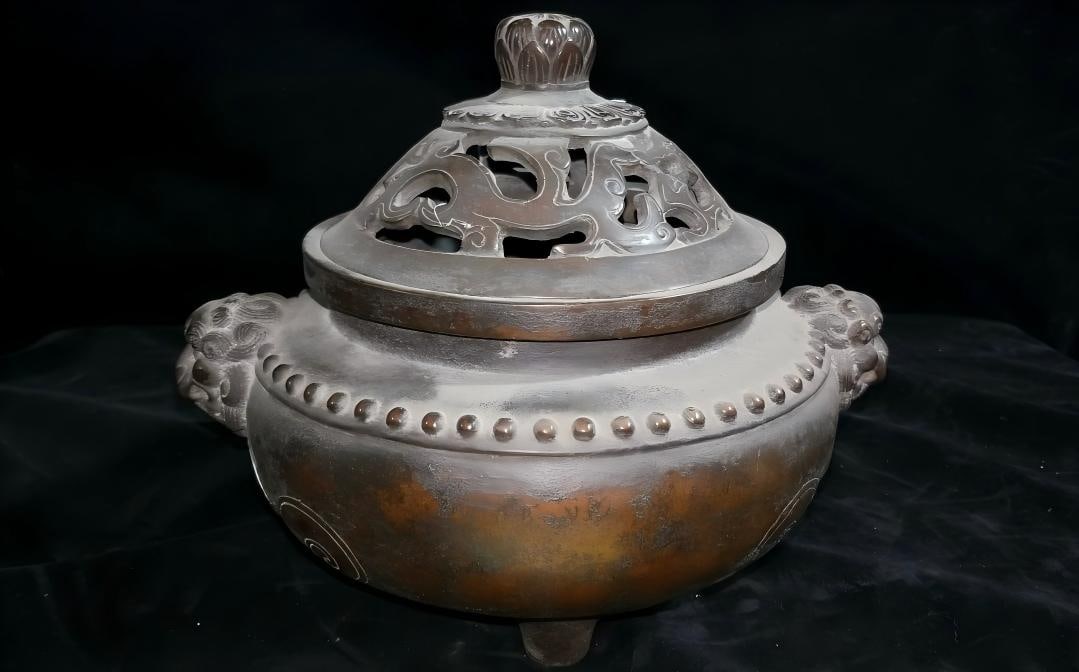 Genuine Purple Bronze Incense Burner of the Qianqing Palace (1 of 8)