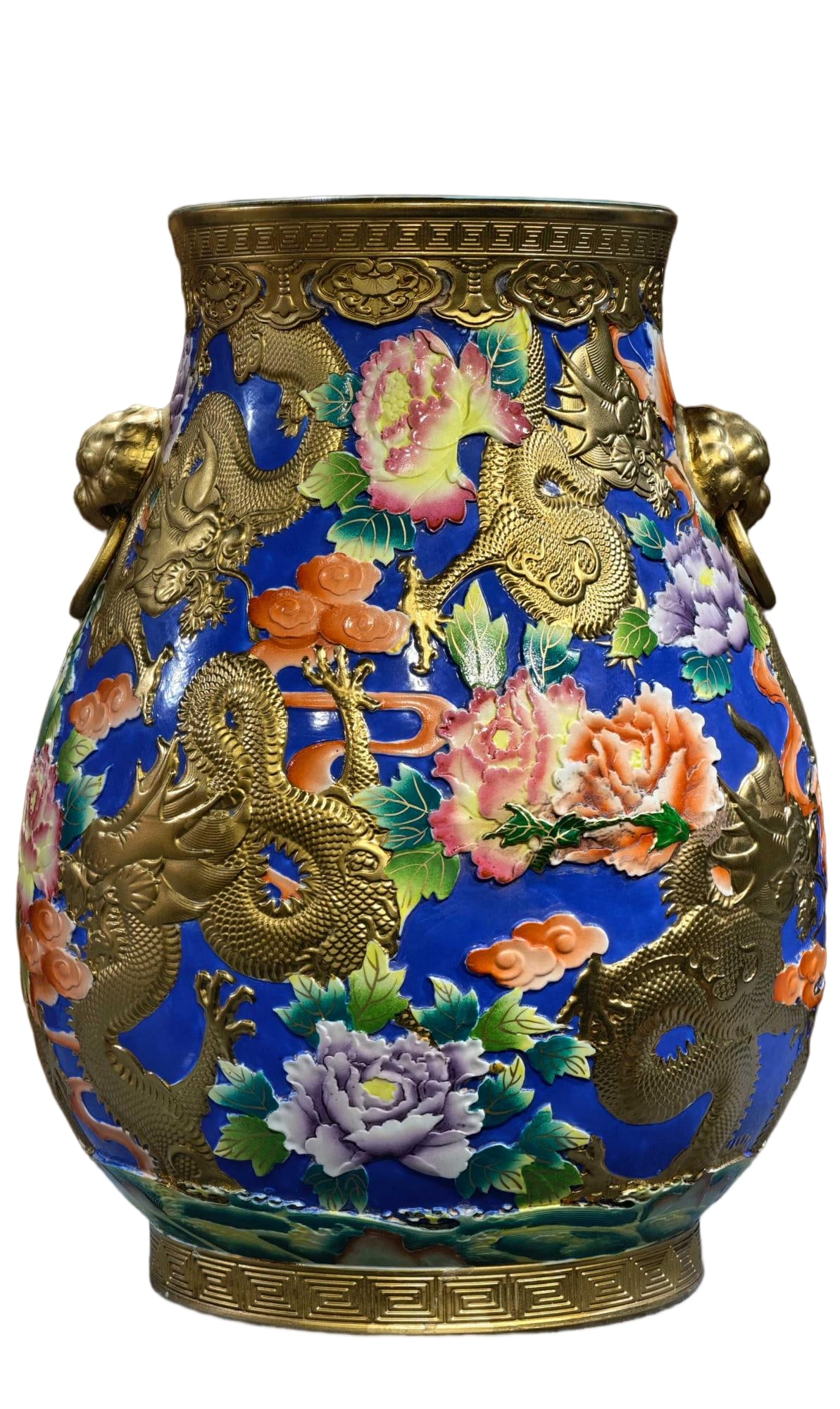 A vase with relief carving and gilt dragon design made during the Qianlong period of the Qing (1 of 8)