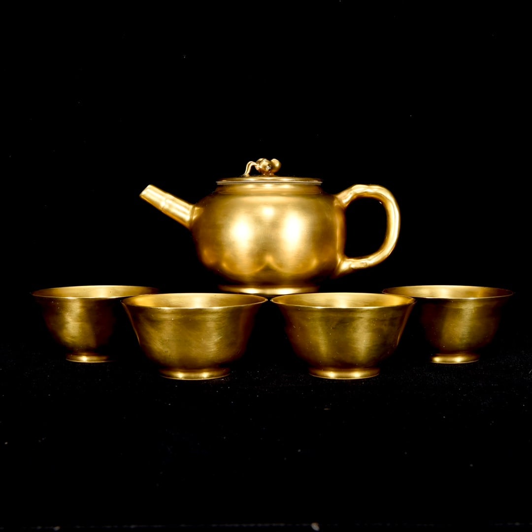 Gilded Tea Sets from the Yongzheng Period of the Qing Dynasty (1 of 9)