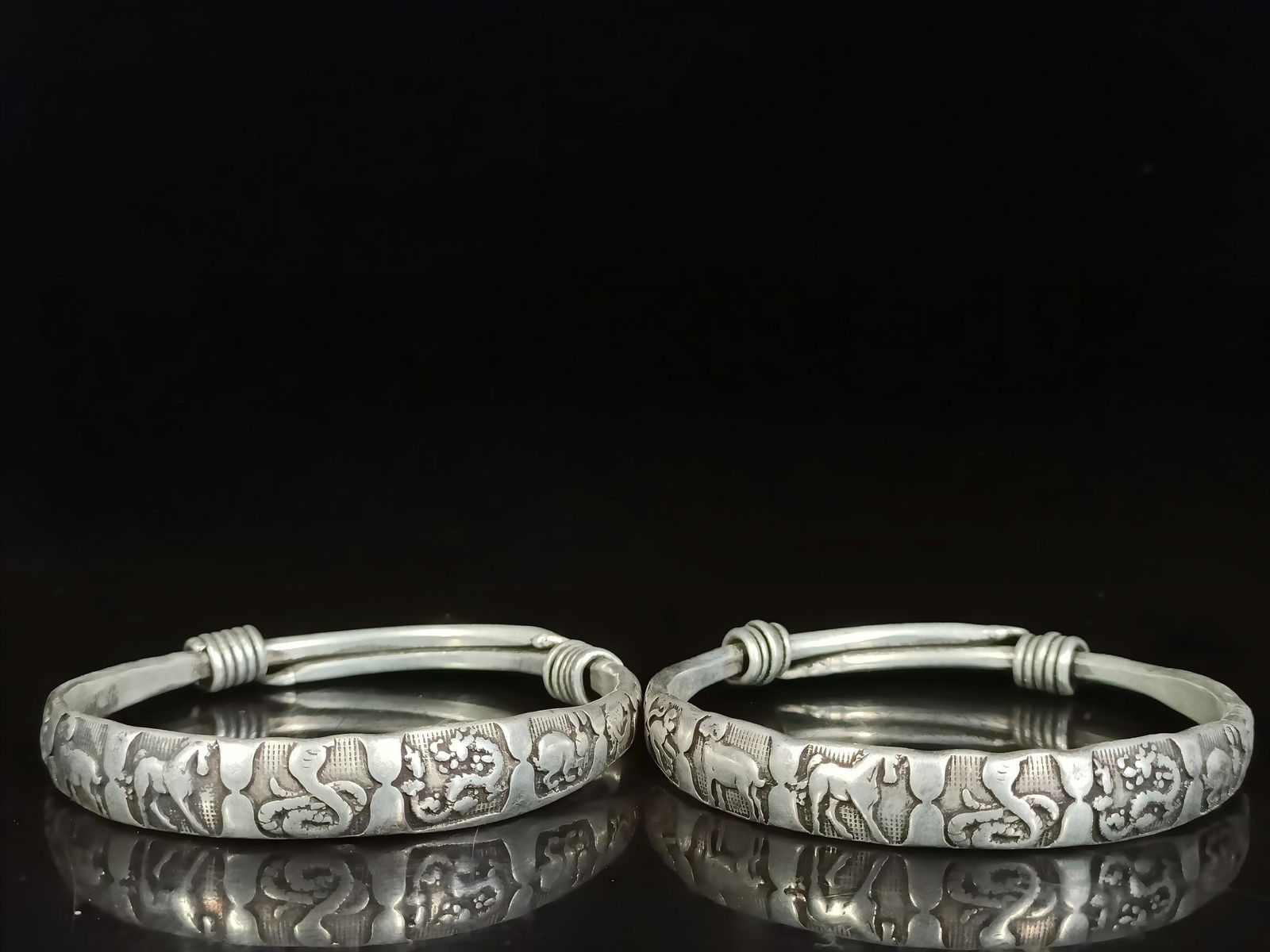 Treasured Heirloom Silver Zodiac Bracelet (1 of 9)