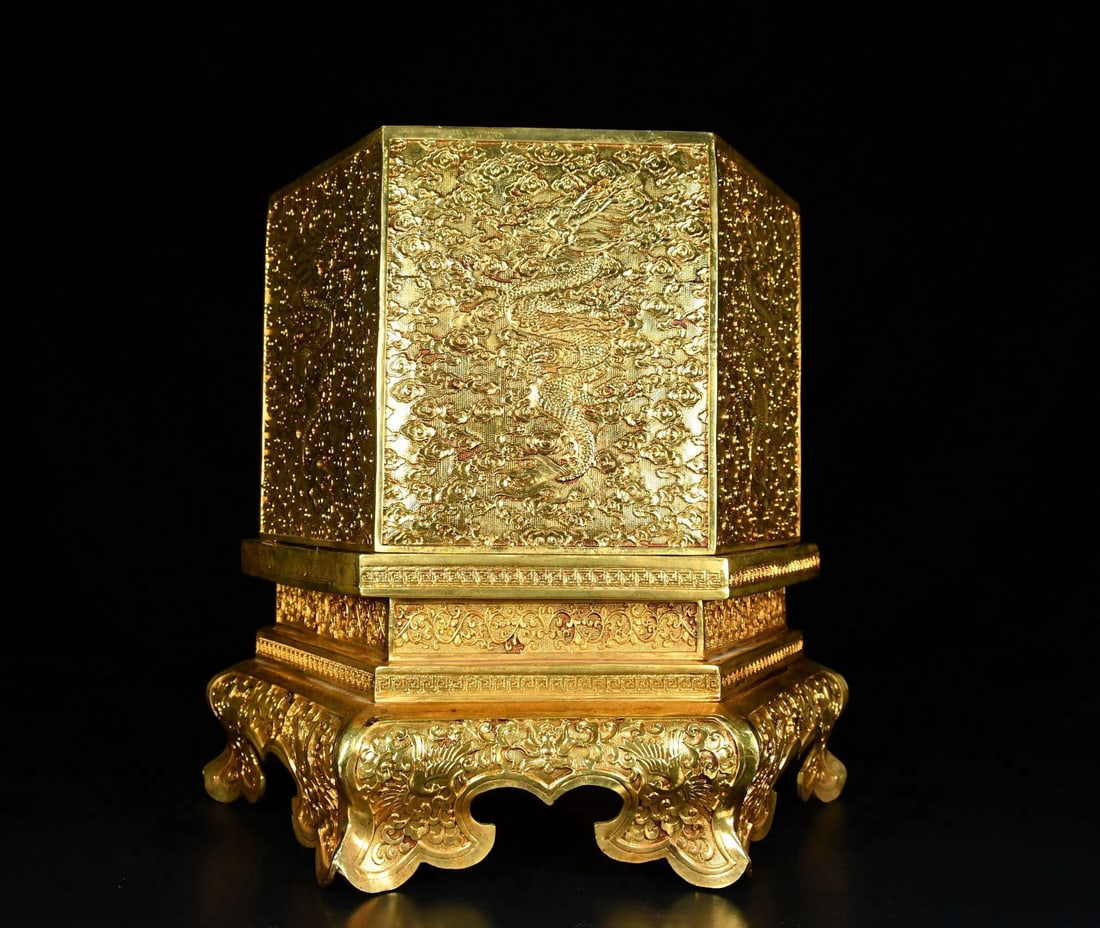 Gilded Thirteen Taibao Seals of the Qing Dynasty (1 of 9)