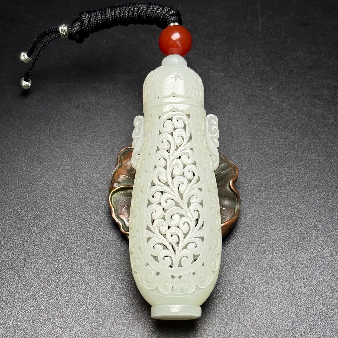 Hetian jade pendant (1 of 9)