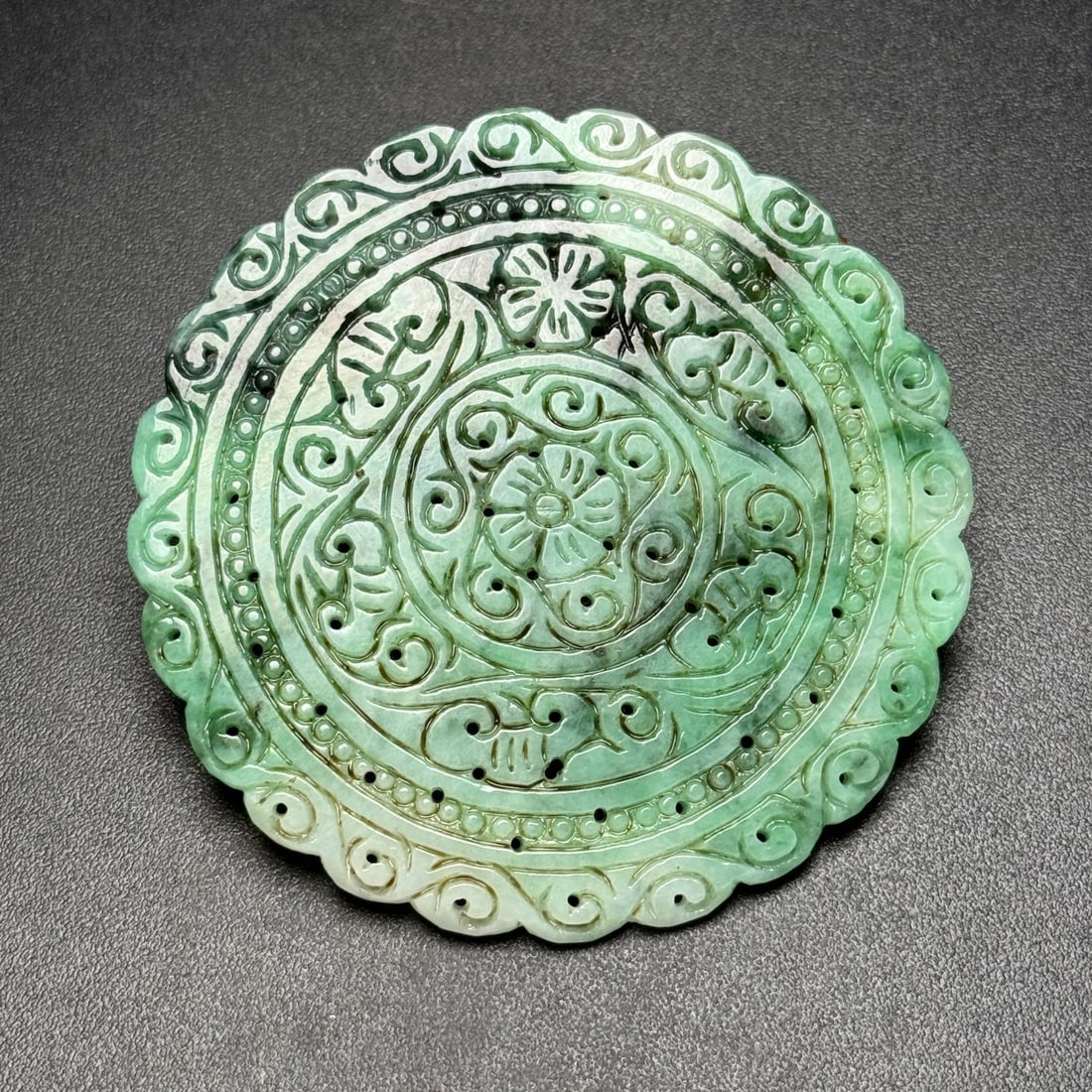 Hetian jade ornaments (1 of 9)