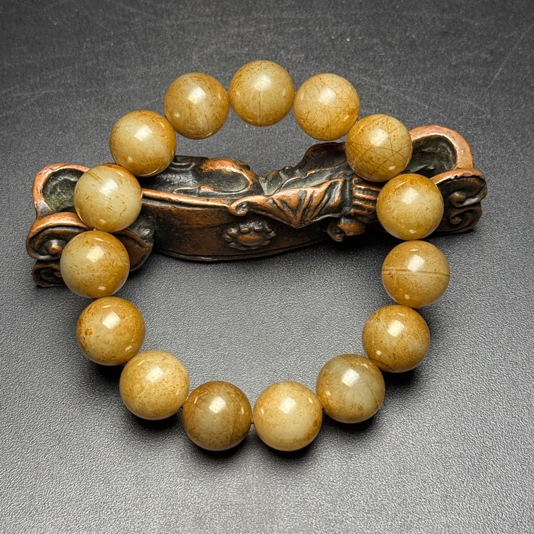 Hotan jade bracelet (1 of 9)