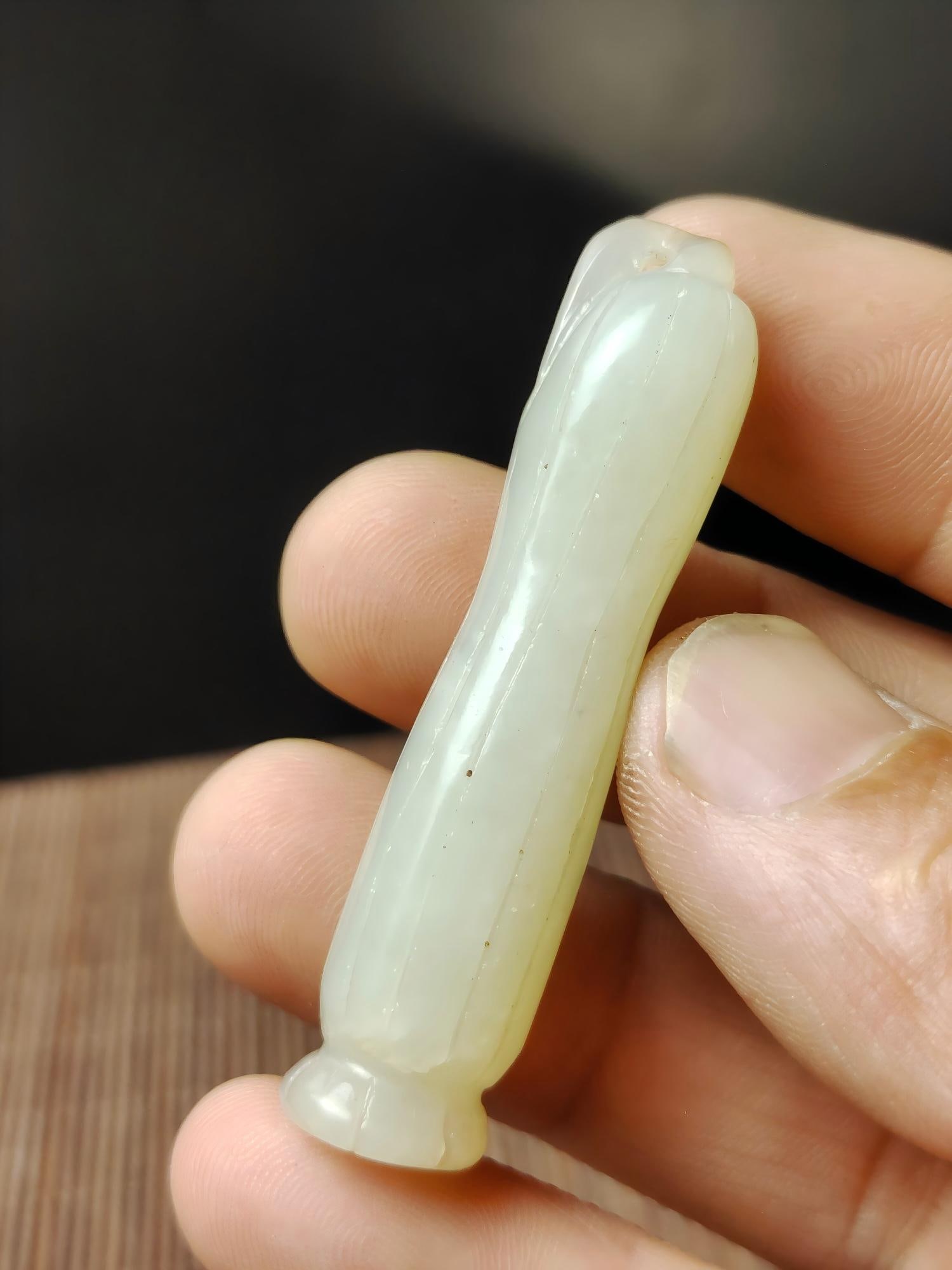 Qing Dynasty Hetian Jade Melon Pendant (1 of 9)