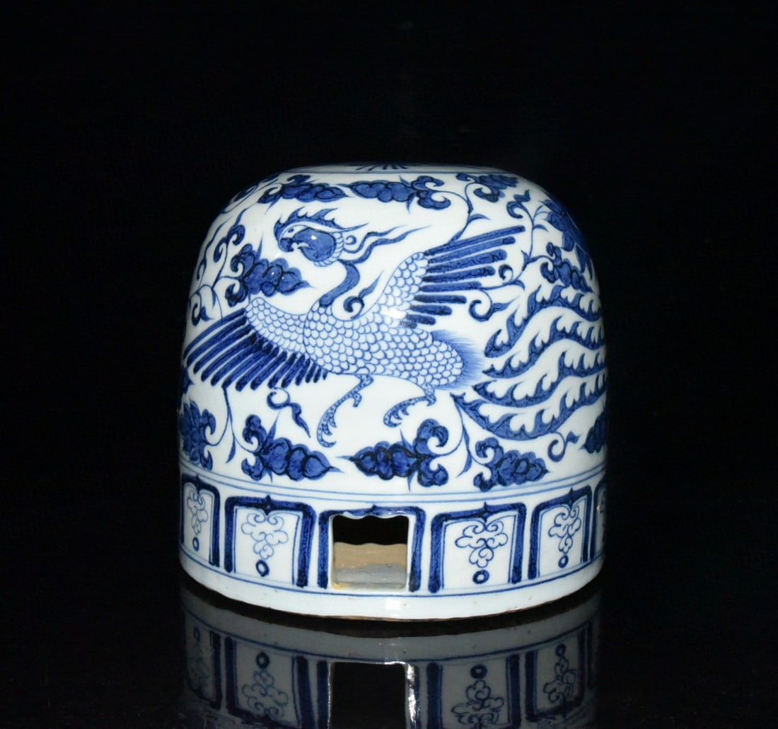 Yuan Dynasty Blue and White Porcelain Yurt with Phoenix Pattern: A Yuan Dynasty blue and white porcelain yurt with phoenix design, 17.5??19.5cm Provenance:Private collection, Quincy, Massachusetts. Our dedicated team expertly handles both domestic and global shippi