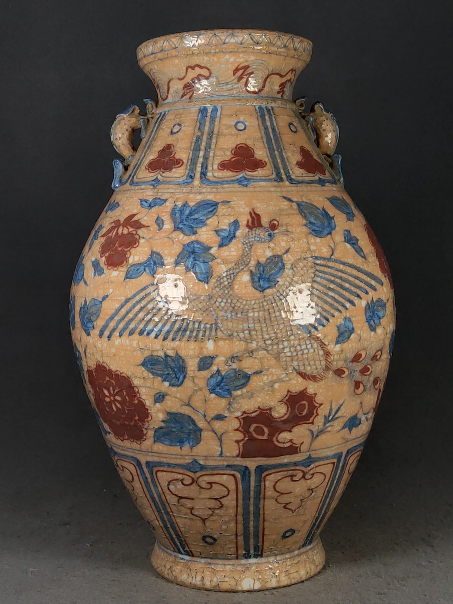 Yuan Dynasty Blue and White Underglaze Red Phoenix Pattern Double-Eared Vase: Yuan Dynasty Blue and White Underglaze Red Phoenix Pattern Double-Eared Vase Provenance:Private collection, Cliffside Park, New Jersey. Our dedicated team expertly handles both domestic and global shi