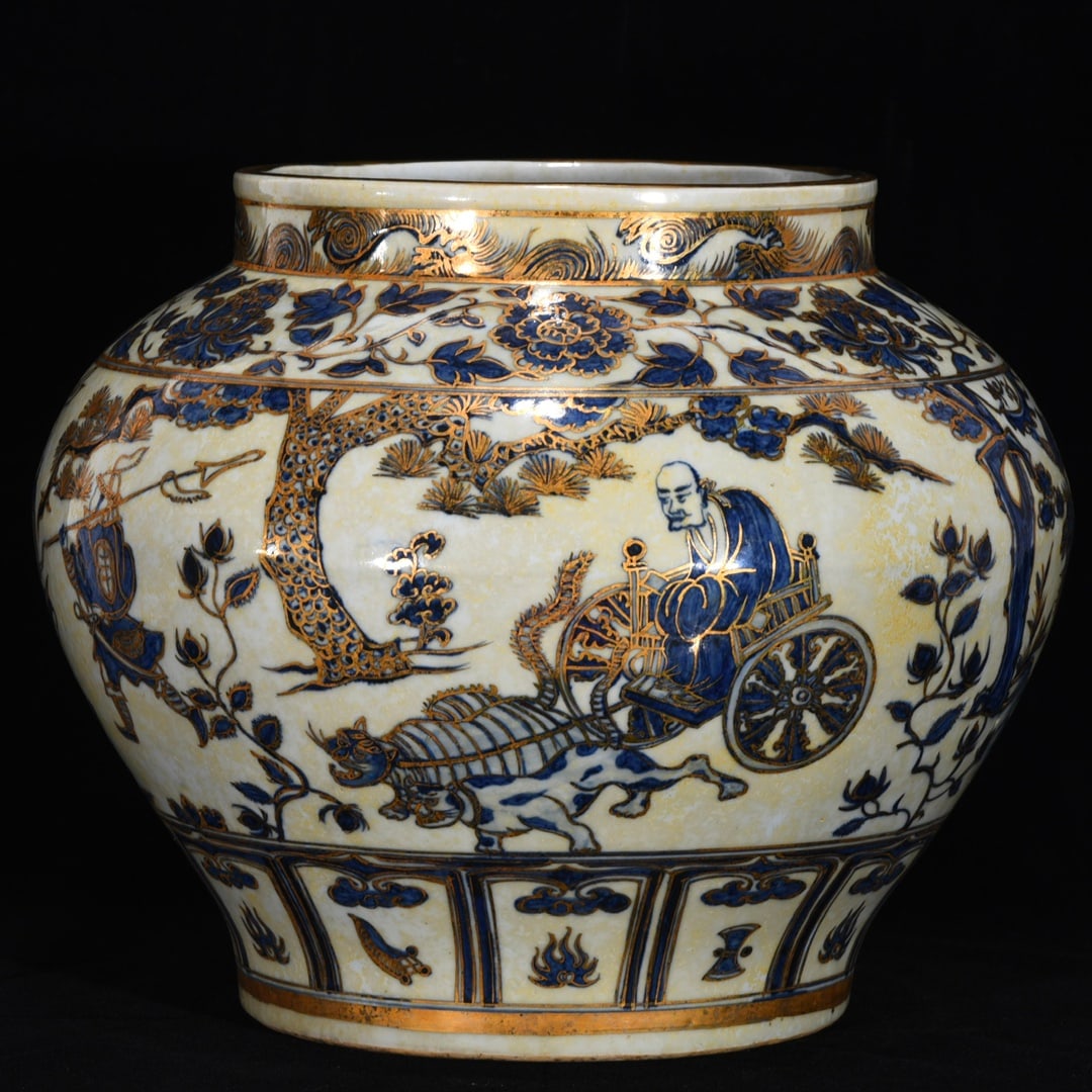 Yuan Dynasty Blue and White Porcelain Jar with Gilded Figure of Guiguzi Descending the Mountain (1 of 9)