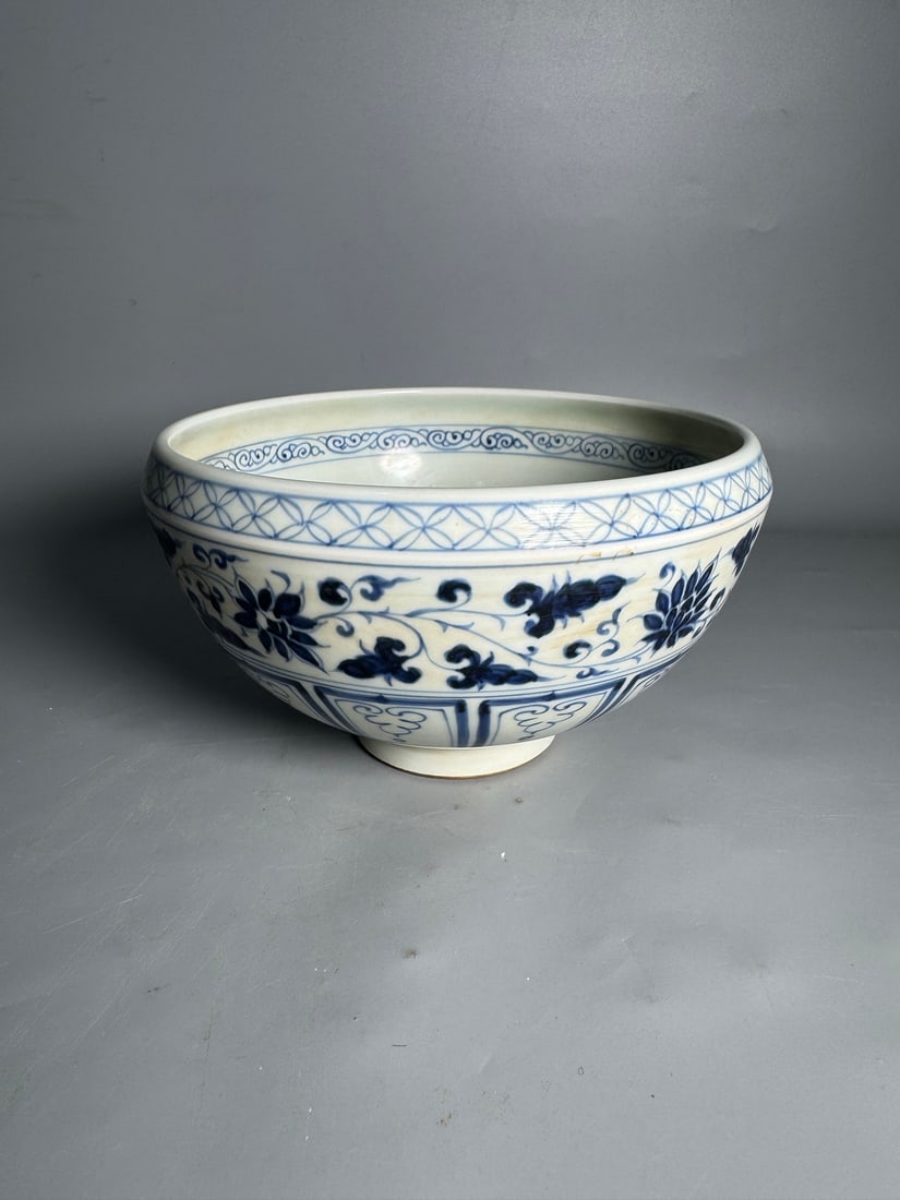 Yuan Dynasty Blue and White Porcelain Double Phoenix Bowl (1 of 7)