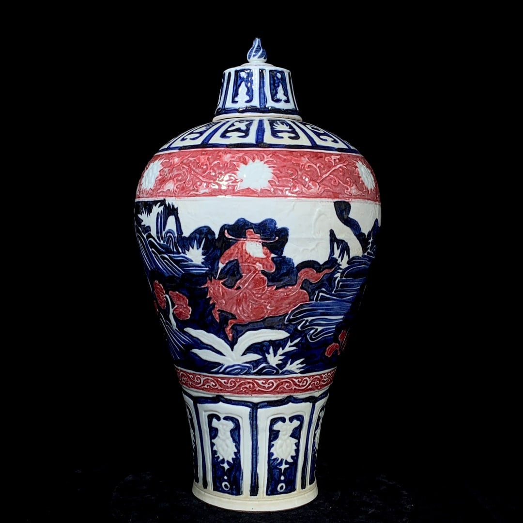 Yuan Dynasty Blue and White Underglaze Red Carved Figure Plum Vase: Yuan Dynasty blue and white underglaze red carved figure plum vase, 47 cm, maximum diameter 26 cm Provenance:From a private collection in San Diego, California, USA. Our dedicated team expertly handle