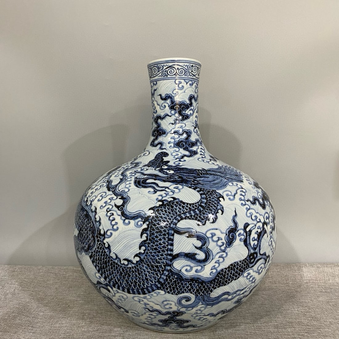 Ming Xuande blue and white porcelain celestial globe vase with sea dragon design (1 of 8)