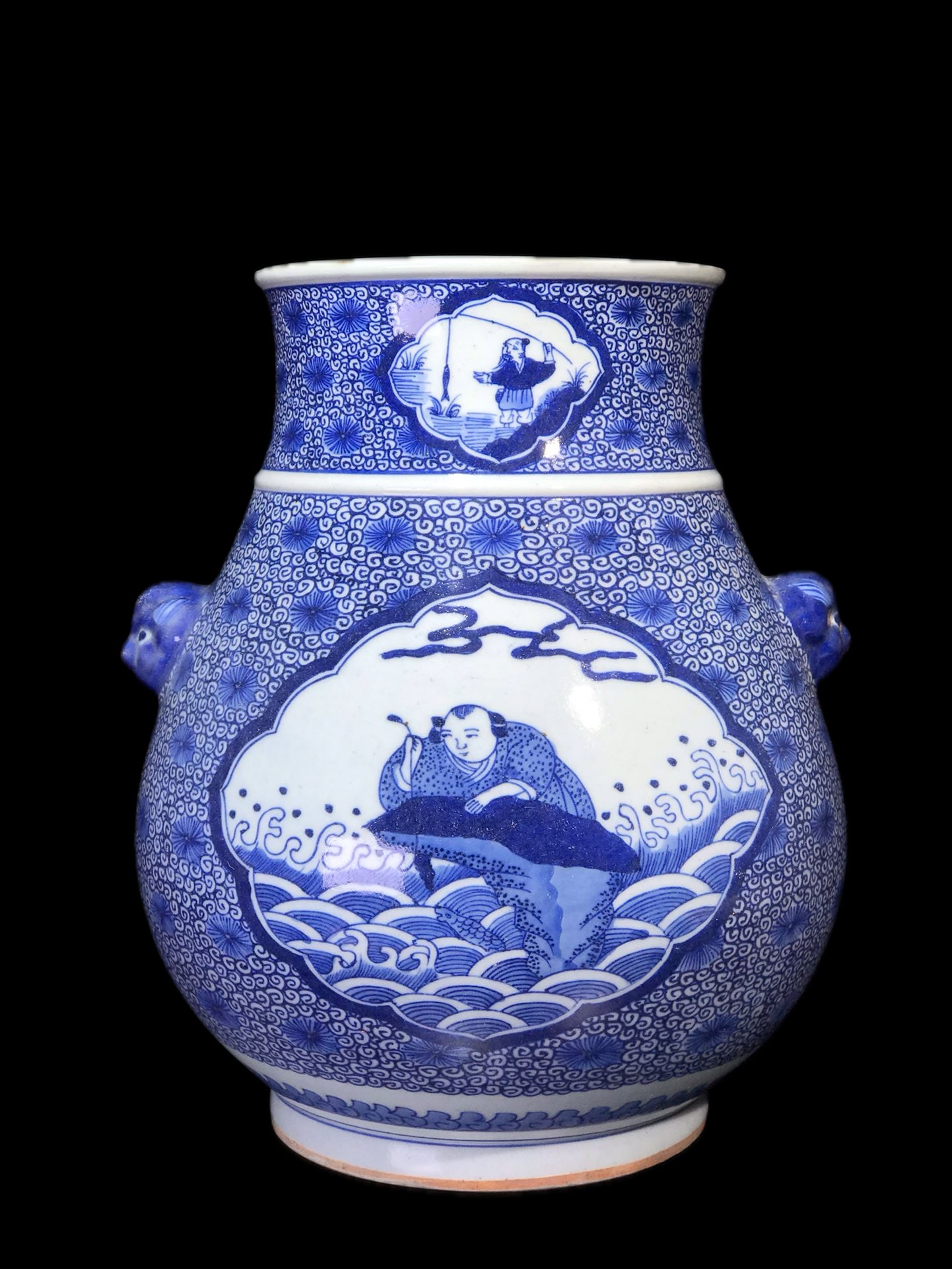 Blue and white porcelain vase with figures (1 of 7)