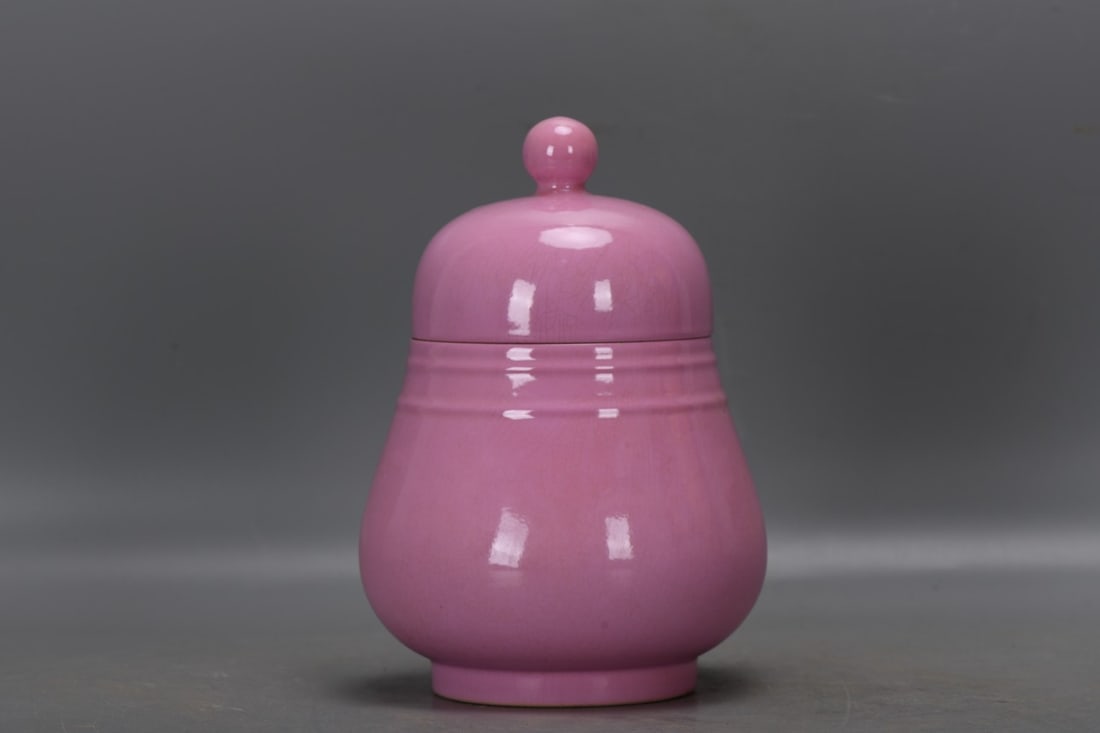 A light red glazed tea caddy from the Qing Dynasty, during the Yongzheng period. (1 of 8)