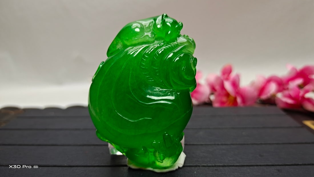 Imperial Green High-Ice Jadeite Pendant (1 of 8)