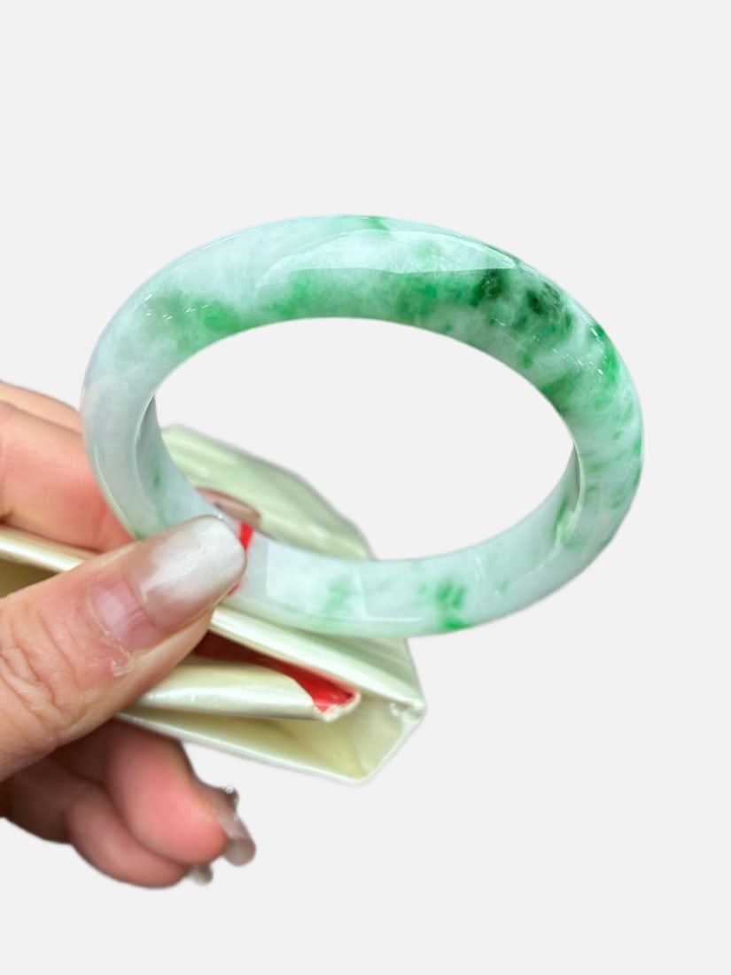 Jadeite bangle with true bright green color (1 of 9)