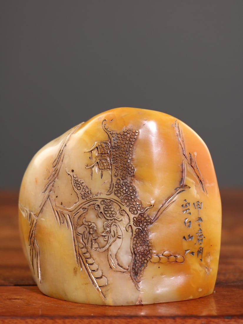 An old, finely carved, shallow-relief seal piece made of Tianhuang stone, depicting a gathering of (1 of 9)