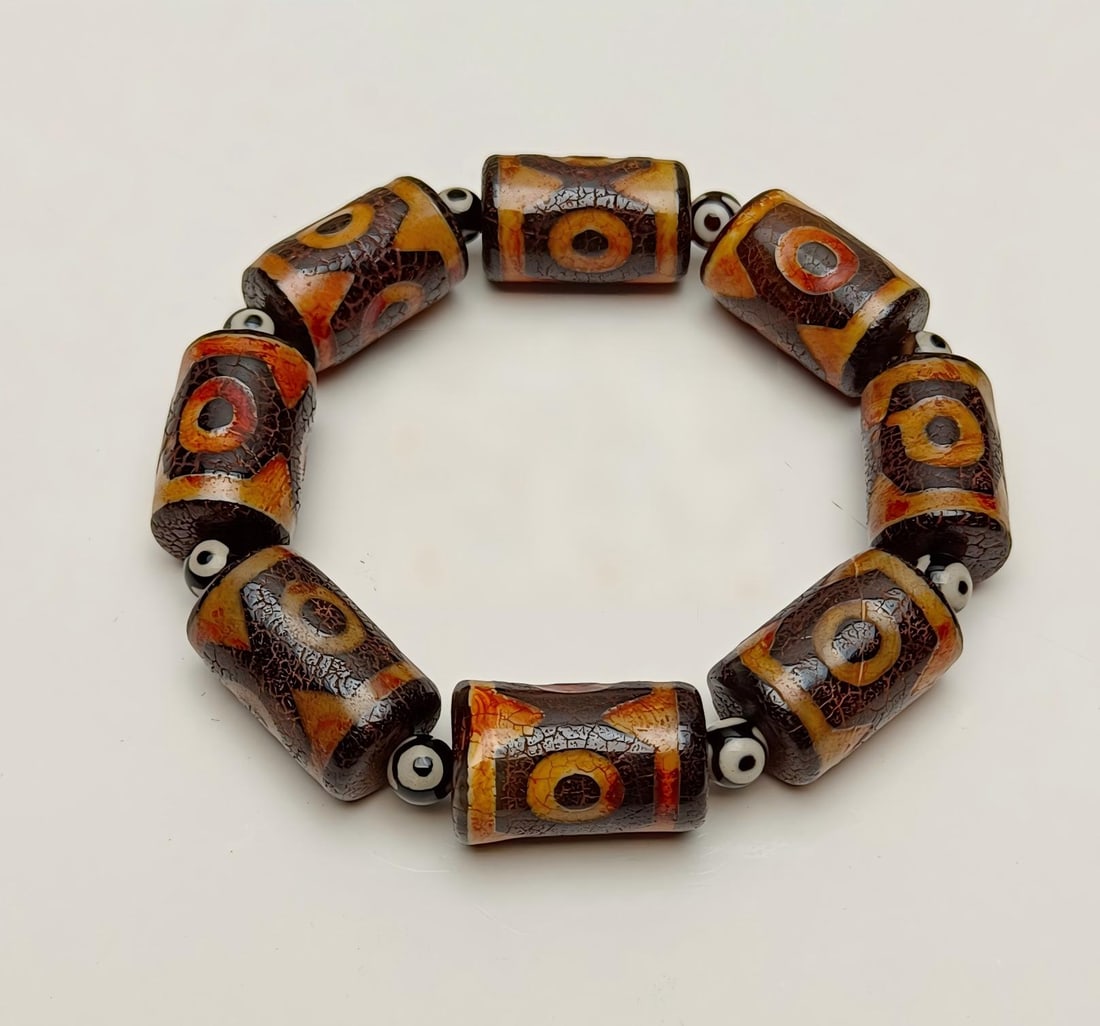 Dzi bead bracelet (1 of 7)